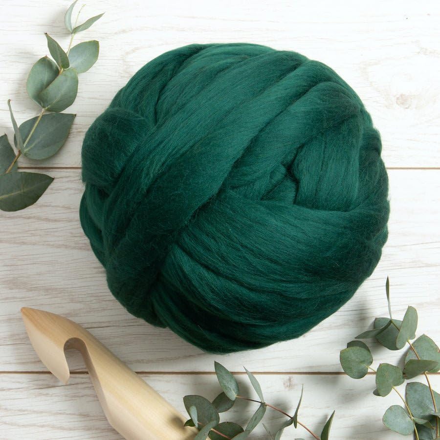 Colored Natural Wool roving, 8 OZ. Best Wool for Needle Felting, Wet Felting, handcrafts and Spinning. (English Green)