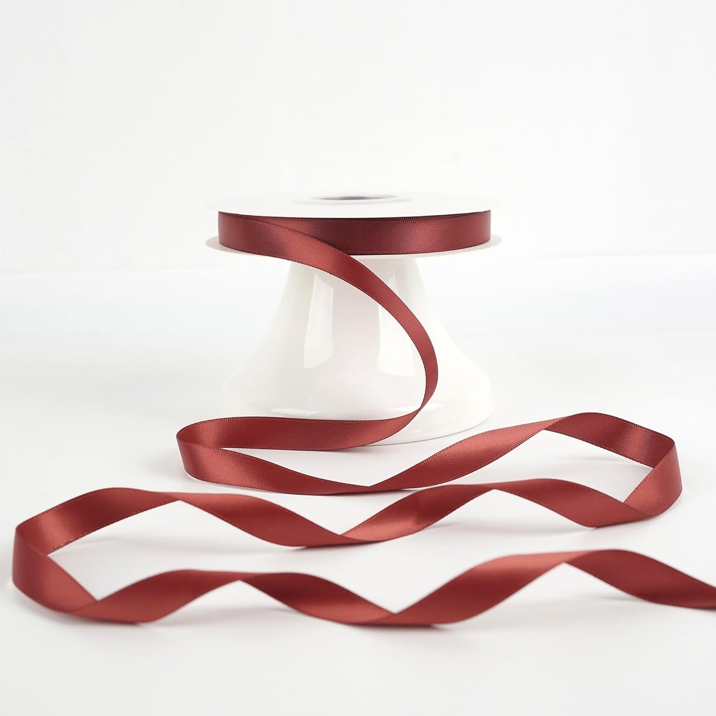 HUIHUANG Rust Satin Ribbon 1/2 inch X 50 Yards Continuous Rust Red Double-Faced Satin Ribbon for Gift Wrapping, Bows, DIY Crafts, Flower Bouquet, Wedding Bridal Shower Decor, Flower Crowns