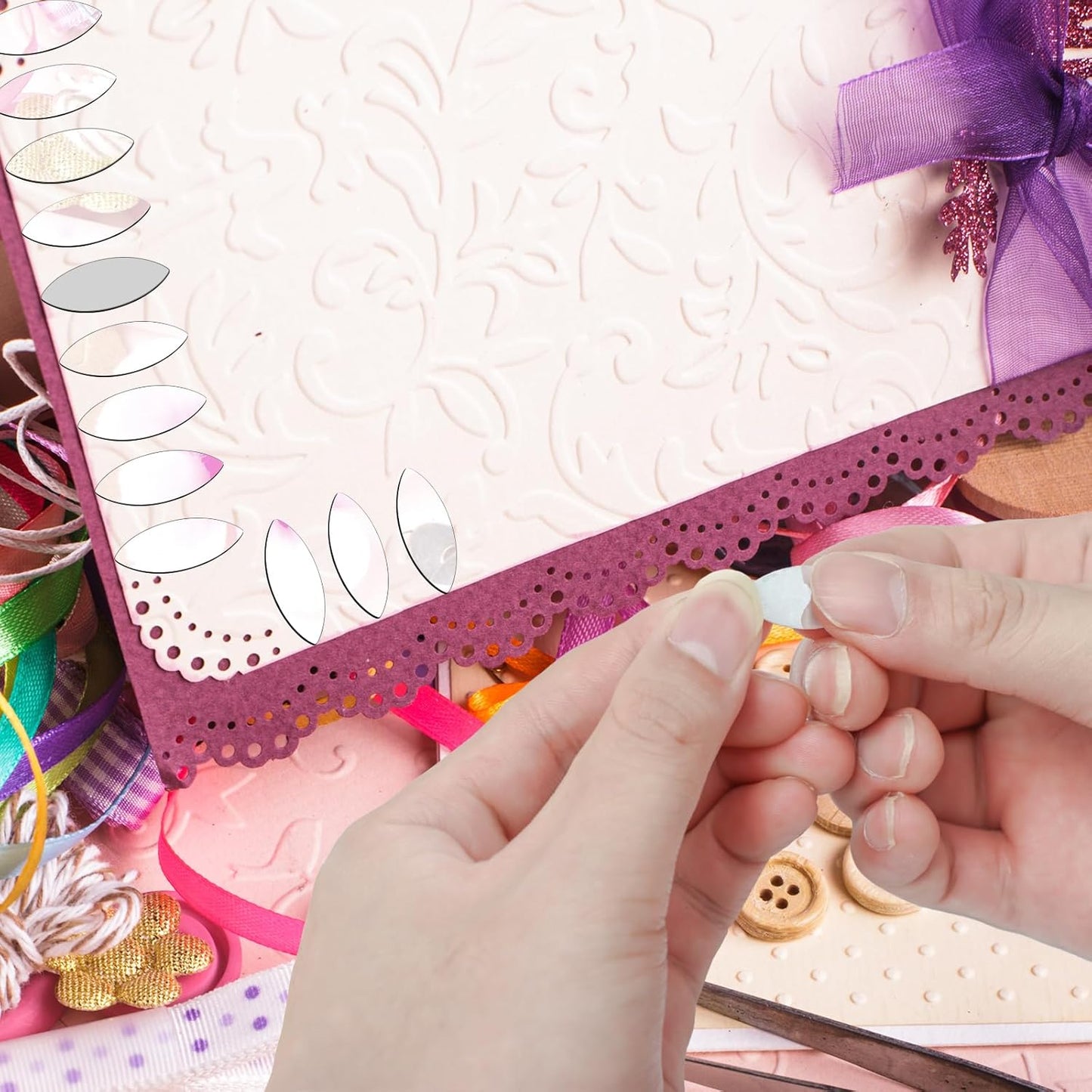 DARENYI 300Pcs Leaf Shape Craft Mirrors Mosaic Tiles Self-Adhesive Mini Leaves Petal Shape Mirror Stickers Mosaic Pieces for DIY Crafts, Art Projects and Home Décor