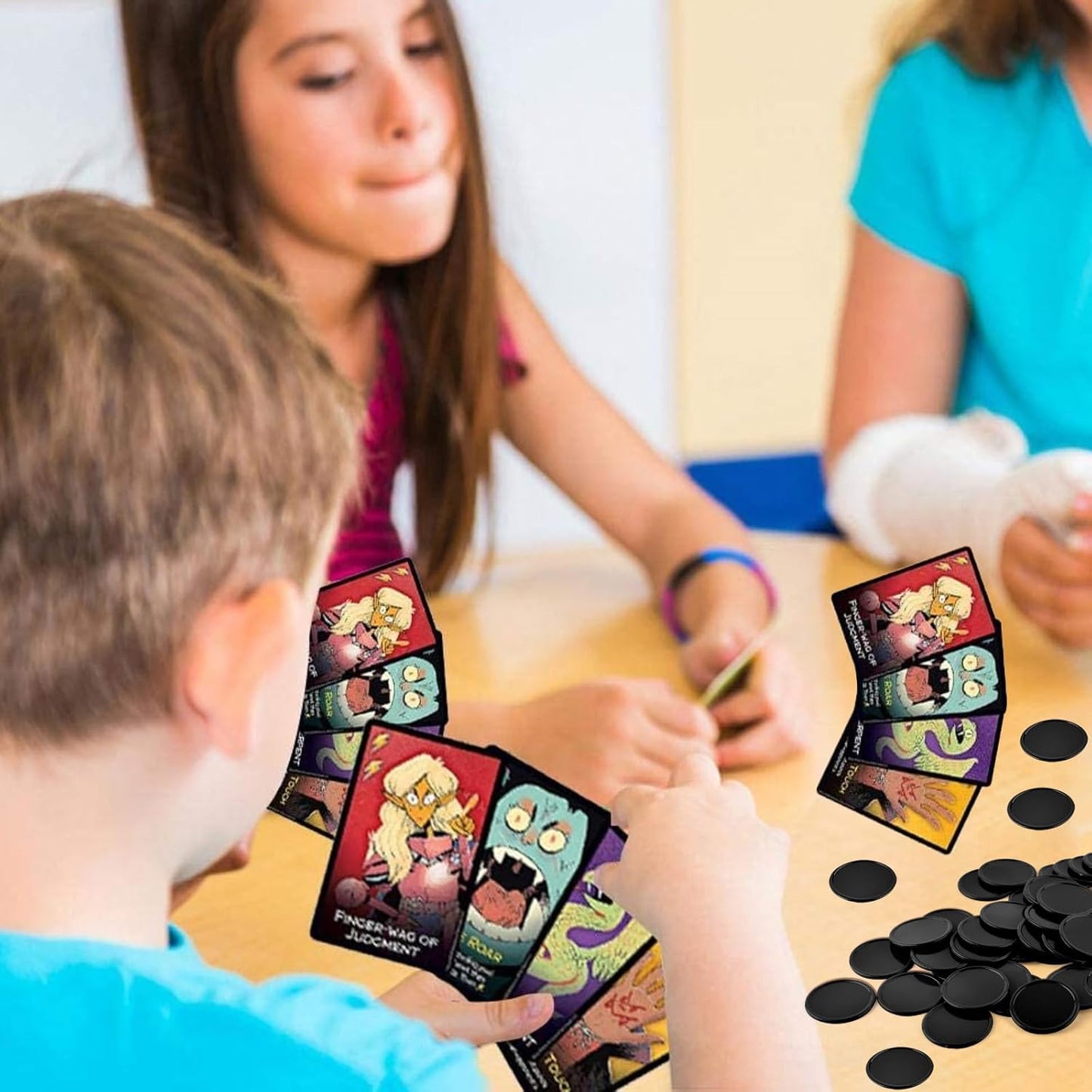 Coopay 1 1/2 Inches Plastic Poker Chips Learning Counters Disks Bingo Chip Counting Discs Markers for Math Practice and Poker Card Game Tokens, Teaching Rewards, 200 Pieces (Black)