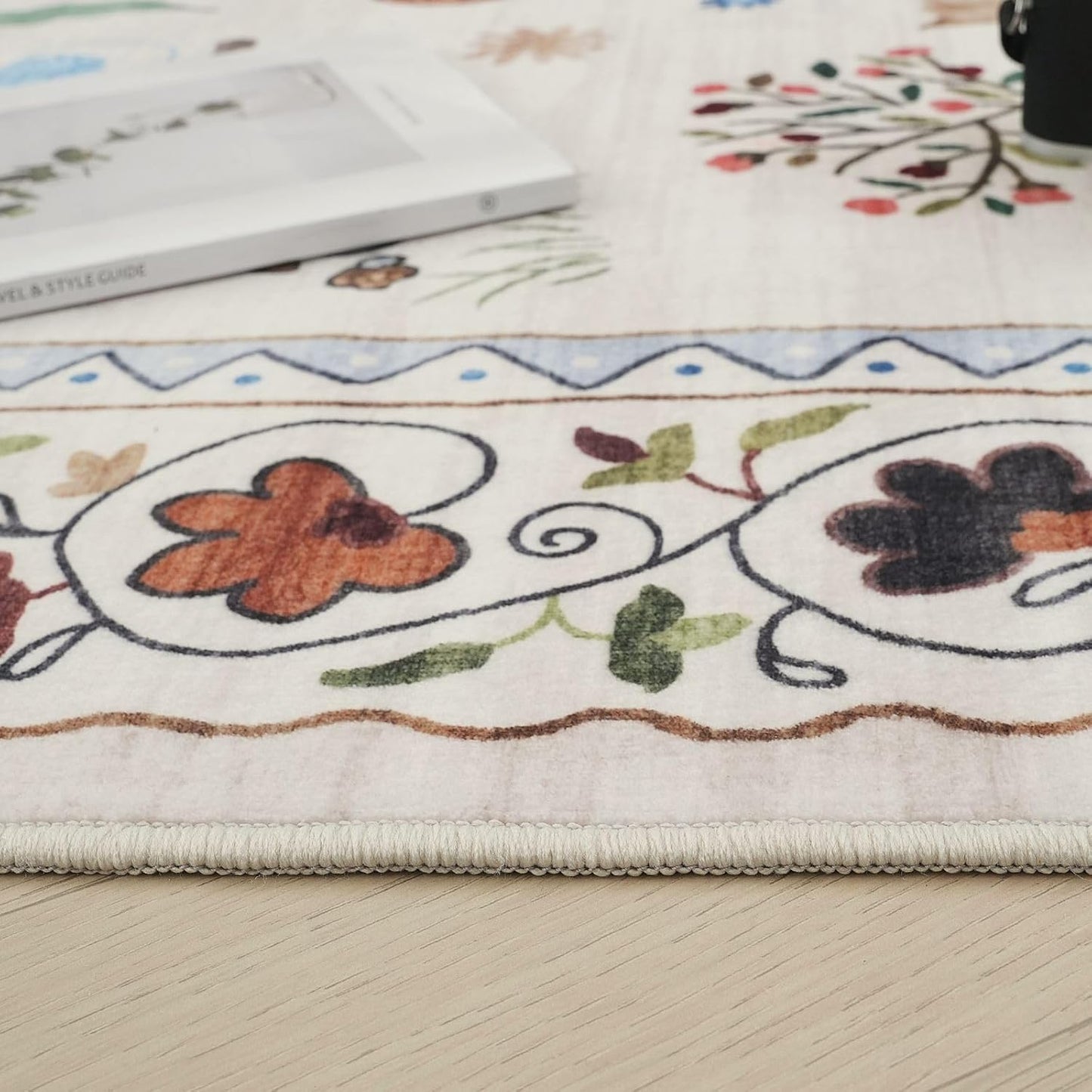 Rugcomf Round Rug 6ft Washable Circle Rug Non Slip Low Pile Boho Floral Animal Cat Small Circular Rug for Bedroom Bathroom Entryway Kids Room Office College Dorm, Beige