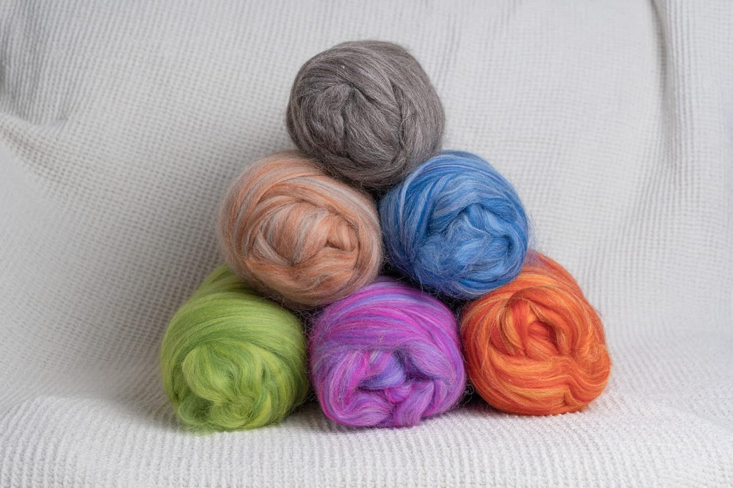 Kondoos Multi Colored Natural Wool roving, 1 lb. Best Wool for Needle Felting, Wet Felting, handcrafts and Spinning. (Terra, 1lb)