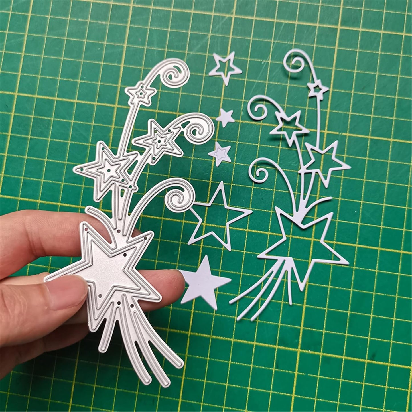 Metal Cutting Dies DIY Embossing Stencil Template Scrapbooking Card Making Mold Photo Album Arts Crafts Tools (Star Ribbon-5.6x12.7cm)