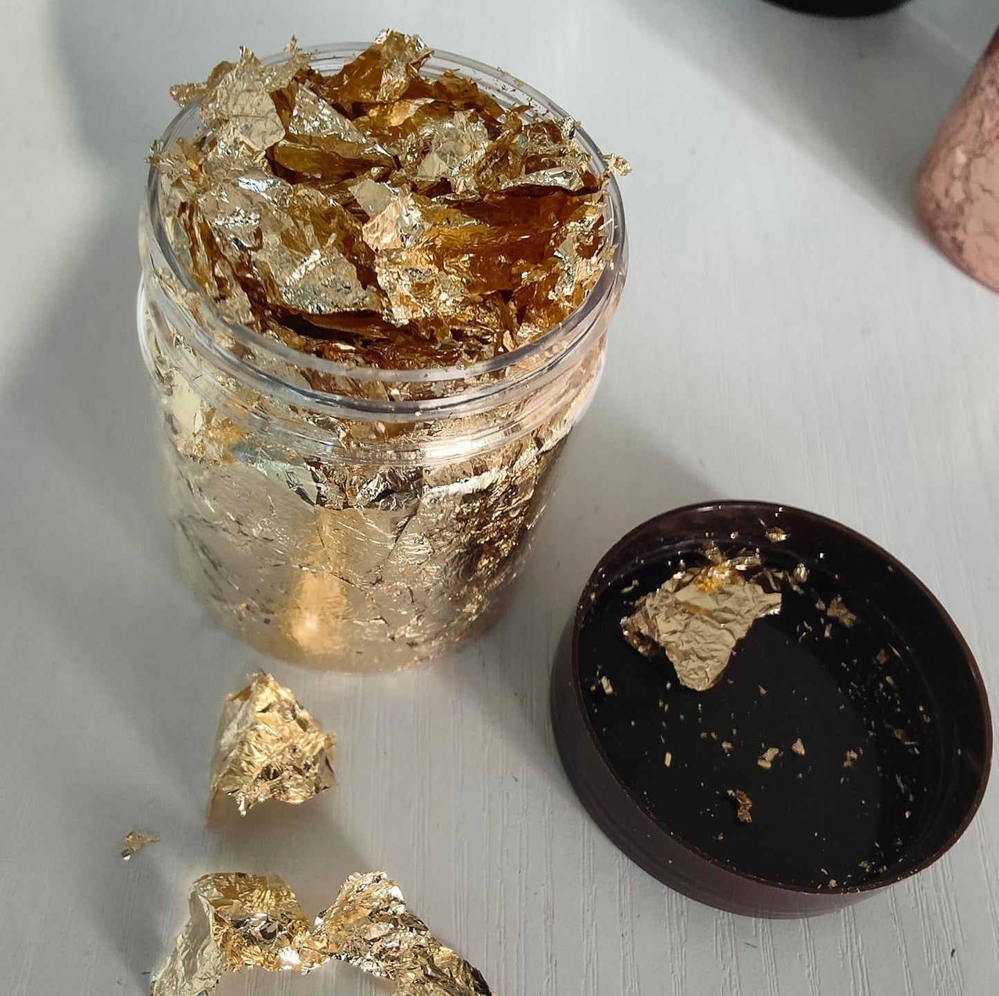 Gilding Flakes,Gold Foil Flakes for Resin,Blue Red Purple Pink Metallic Foil Flakes for Resin Jewelry Making,Nails,Painting Art,Crafts and Slime (Imitation Gold)