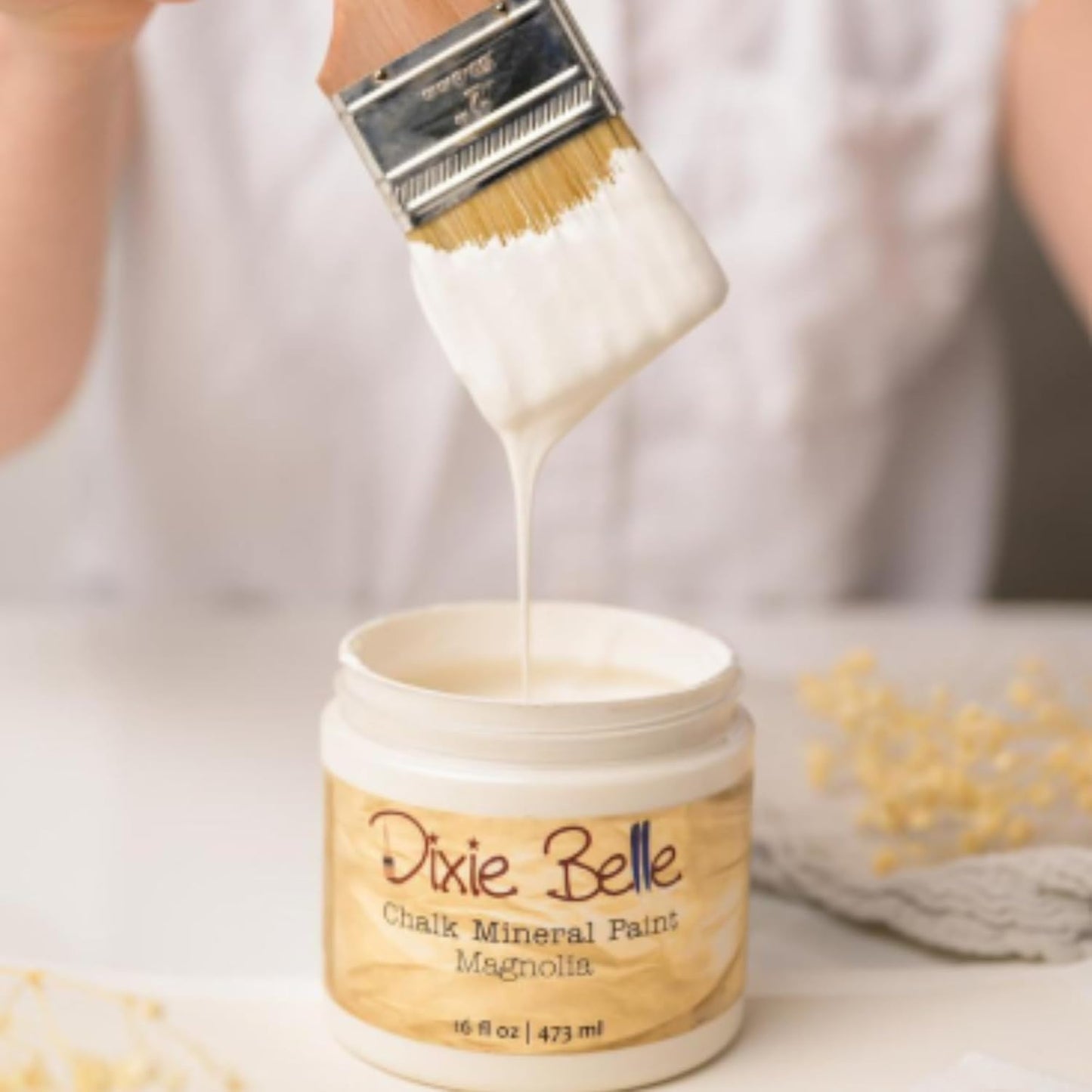 Dixie Belle Paint Company Chalk Finish Furniture Paint – Magnolia (8oz) – Matte Chic Chalk Mineral DIY Furniture Paint