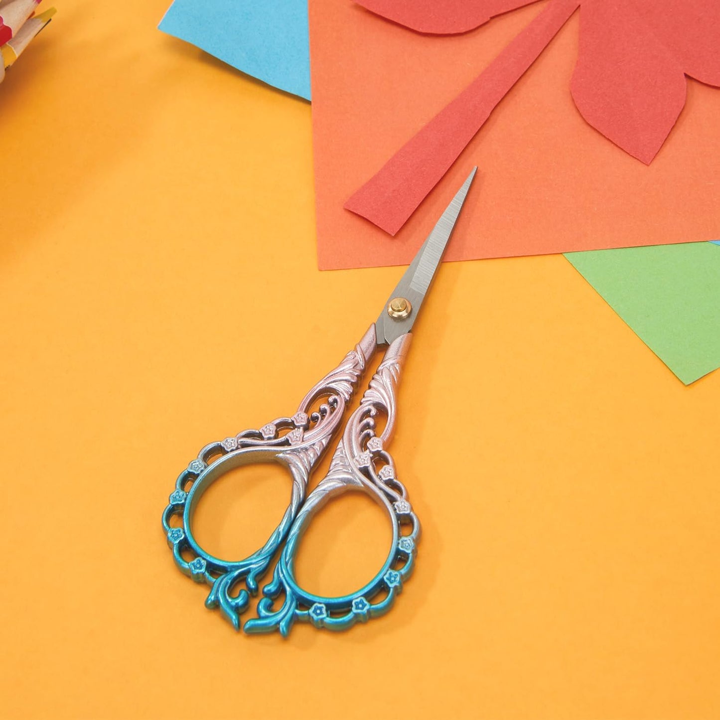 4.7-Inch Sharp Stainless Steel Sewing & Embroidery Scissors with Cover, Portable Travel Pouch, Pointed Tip for Craft Art Work, Crochet, Mini Scissors – Pink Blue