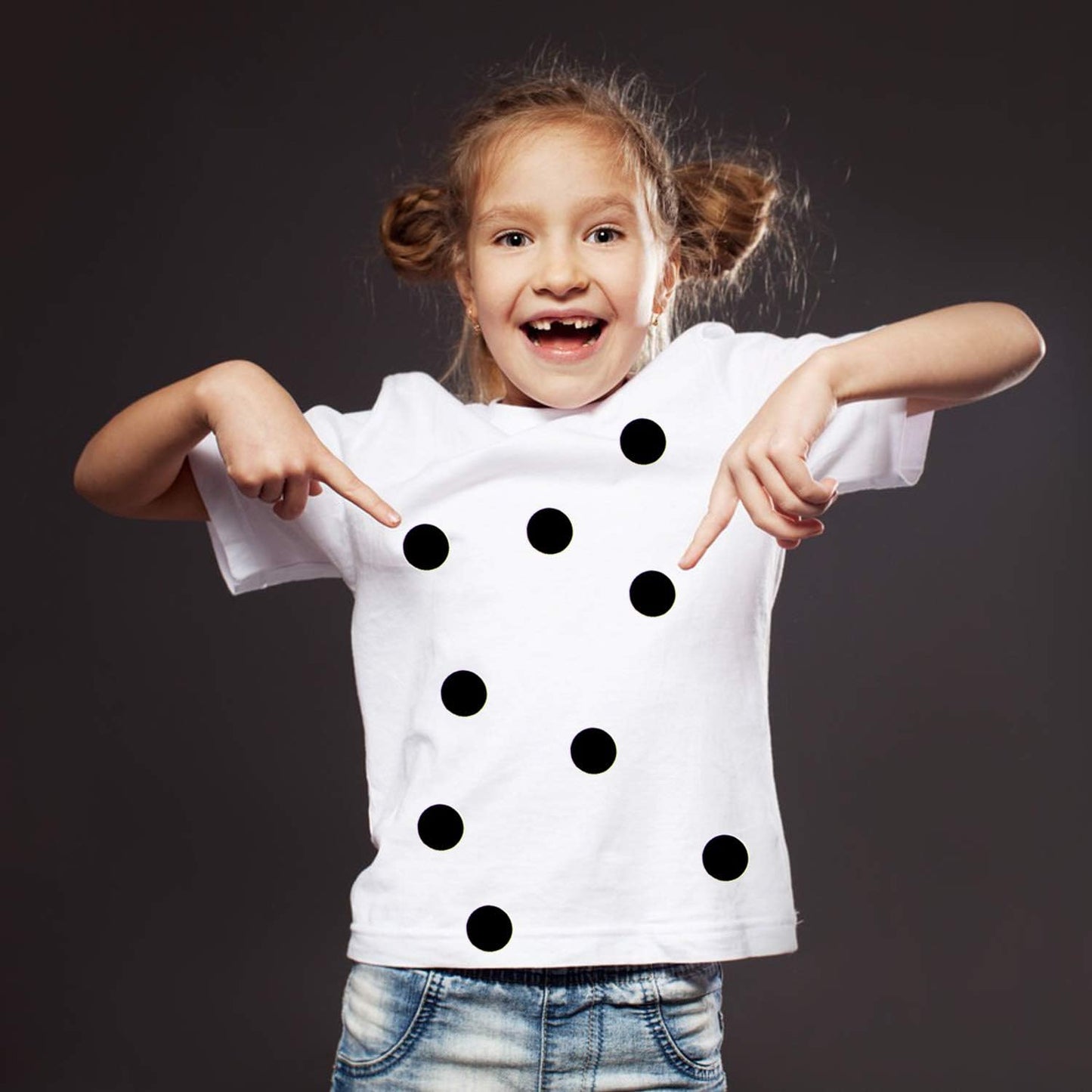 Iceyyyy 100+ Pieces Black Adhesive Felt Circles, Black Self-Adhesive Felt Sticker for Halloween DIY Projects, Professional Craft Finishing (1.5 Inch)