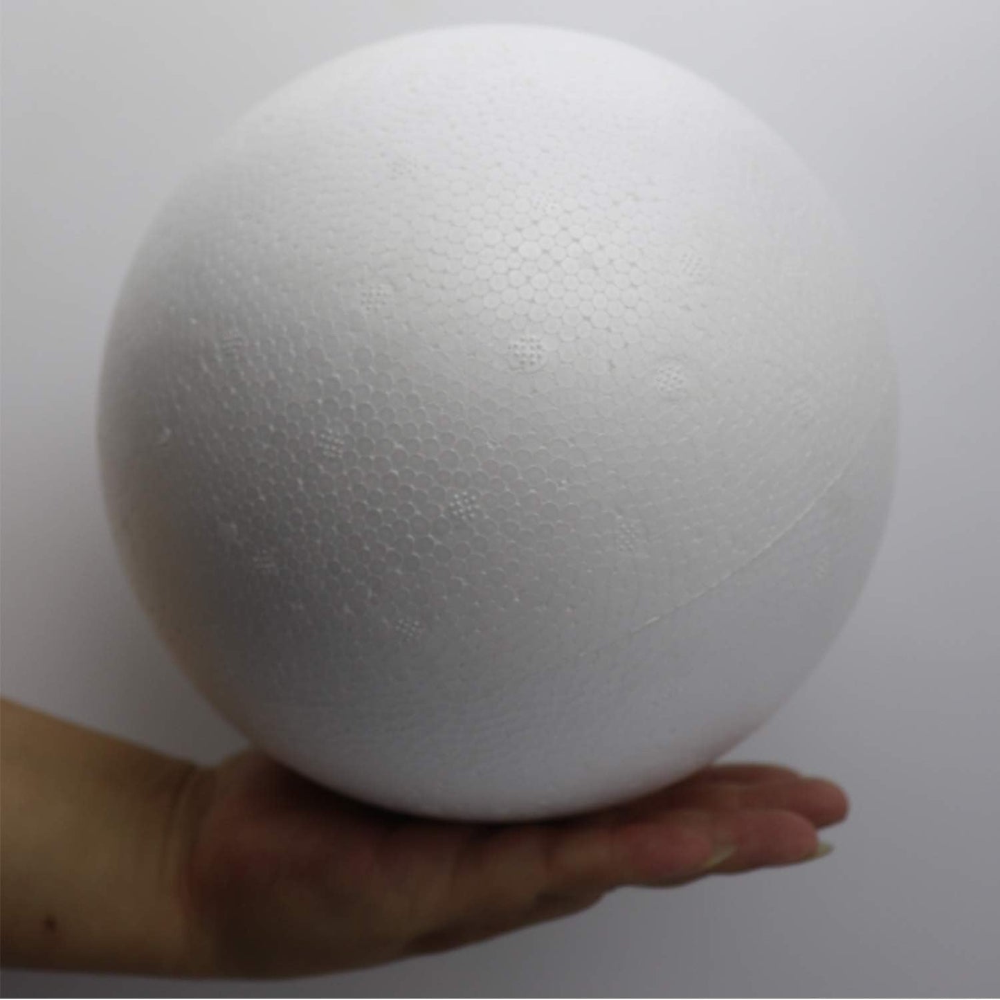 FFchuanhe 2 Pcs Craft Foam Balls 8 Inch, Polystyrene Smooth Round Balls, for Arts and Crafts Supplies School Project, Wedding, Holiday Party. White