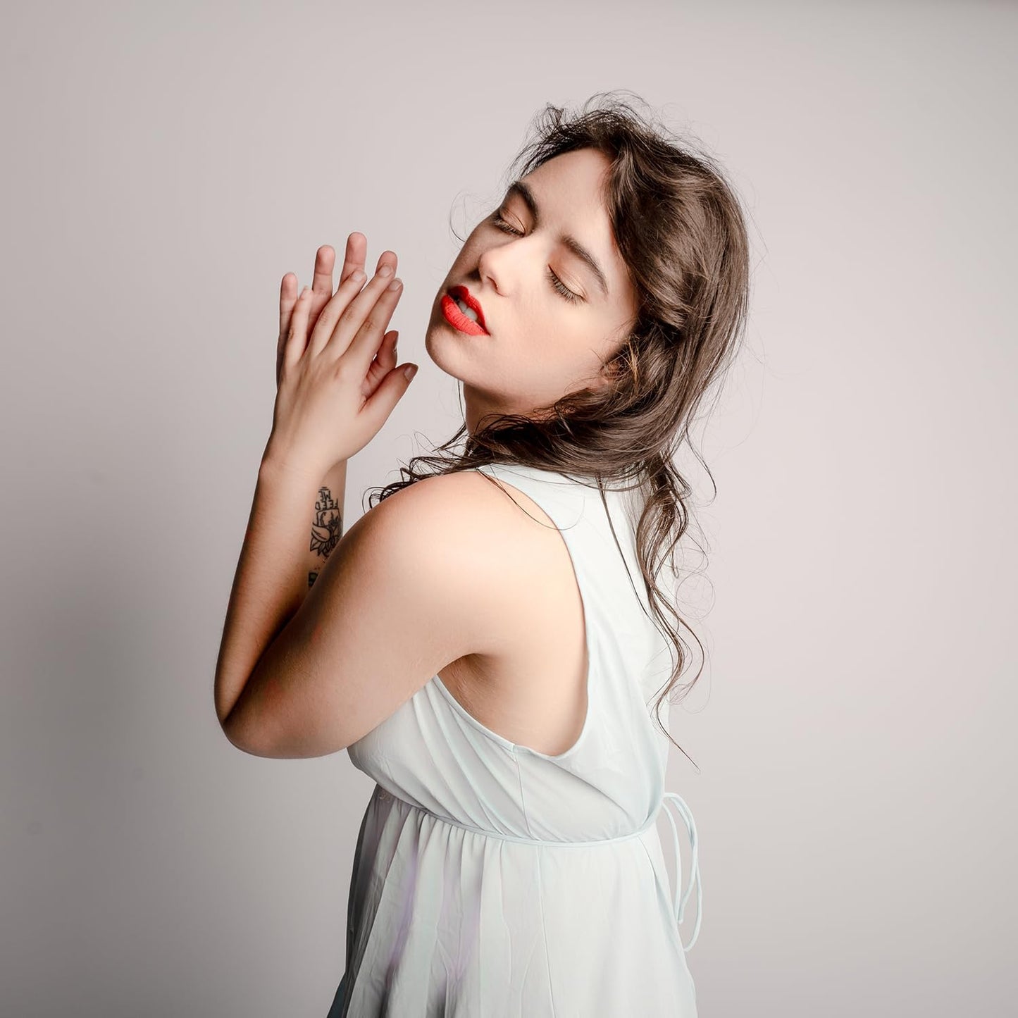 Kate Seamless Paper Backdrop for Photography Photo Backdrop Paper (53''x16.4' Arctic White)