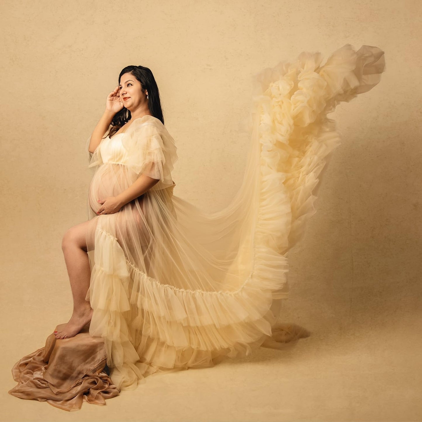 Kate Seamless Paper Backdrop for Photography Beige Cream Backdrop Paper (106.8''x32.8' Ivorine)