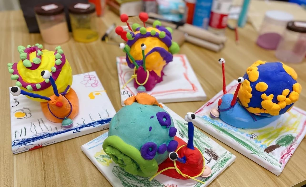 Crafjie 22PCS 2 Inchs White Foam Balls Half Round Polystyrene Half Foam Balls Craft Supplies Hemispherical Christmas Craft Ballfor DIY Home Craft Project and Art Decoration