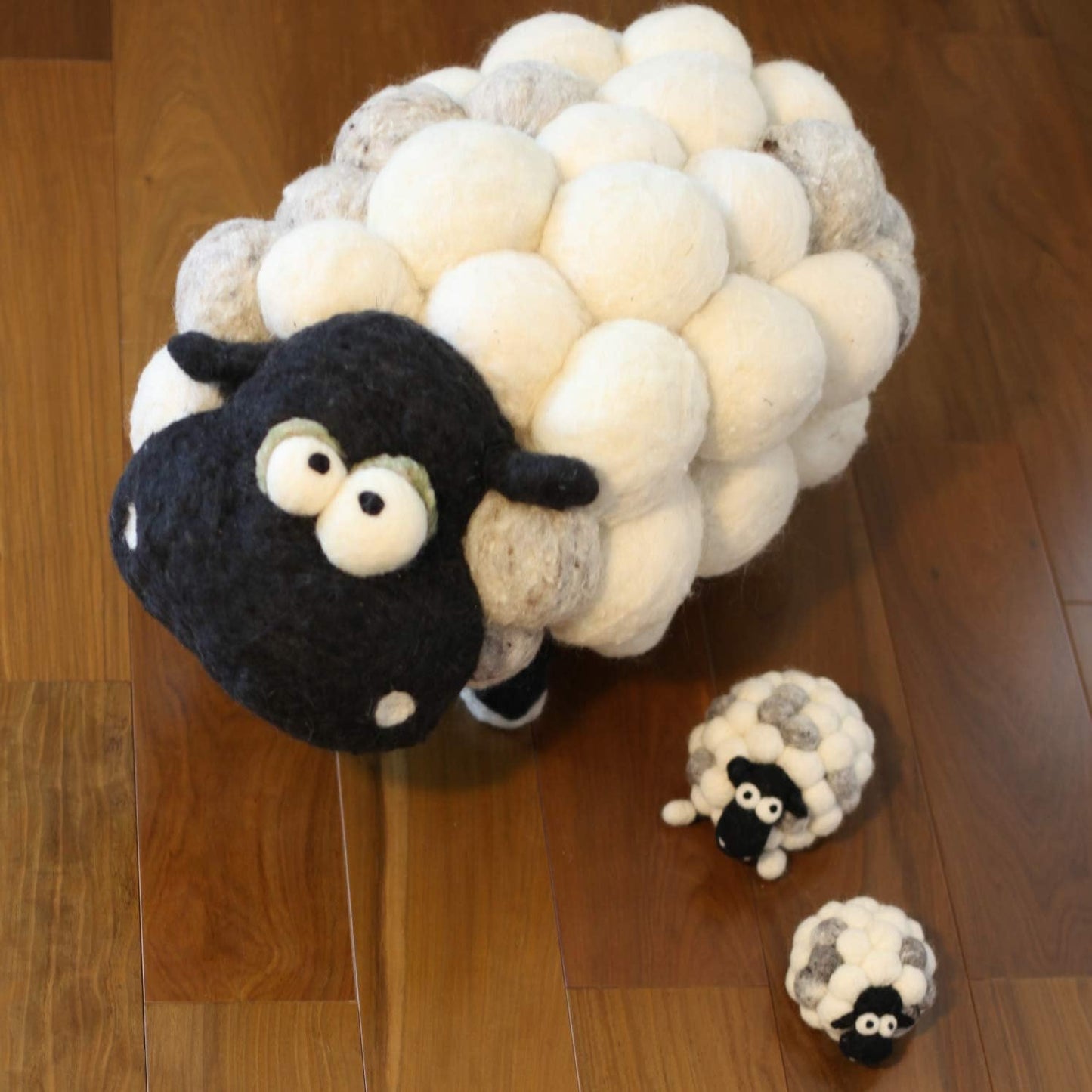 Woolbuddy Needle Felting Wool, Natural Handmade Wool Roving, 6 Vibrant Colors with Instructions (Wool Winter)