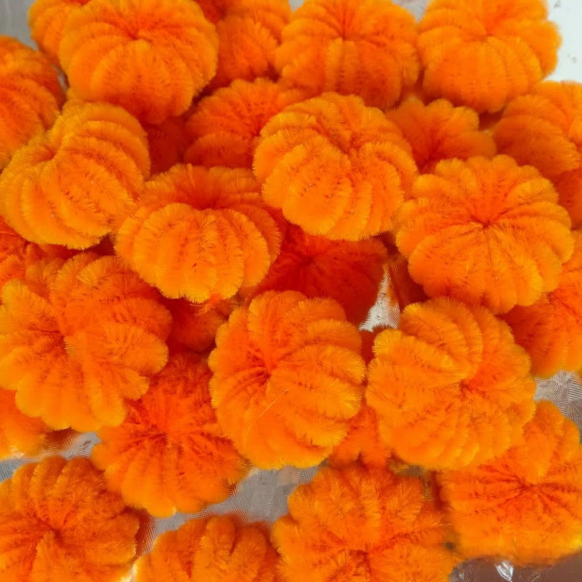 100 Pieces Pipe Cleaners Chenille Stem, Pumpkins Color Pipe Cleaners Set for Pipe Cleaners DIY Arts Crafts Decorations, Chenille Stems Pipe Cleaners (Gold)