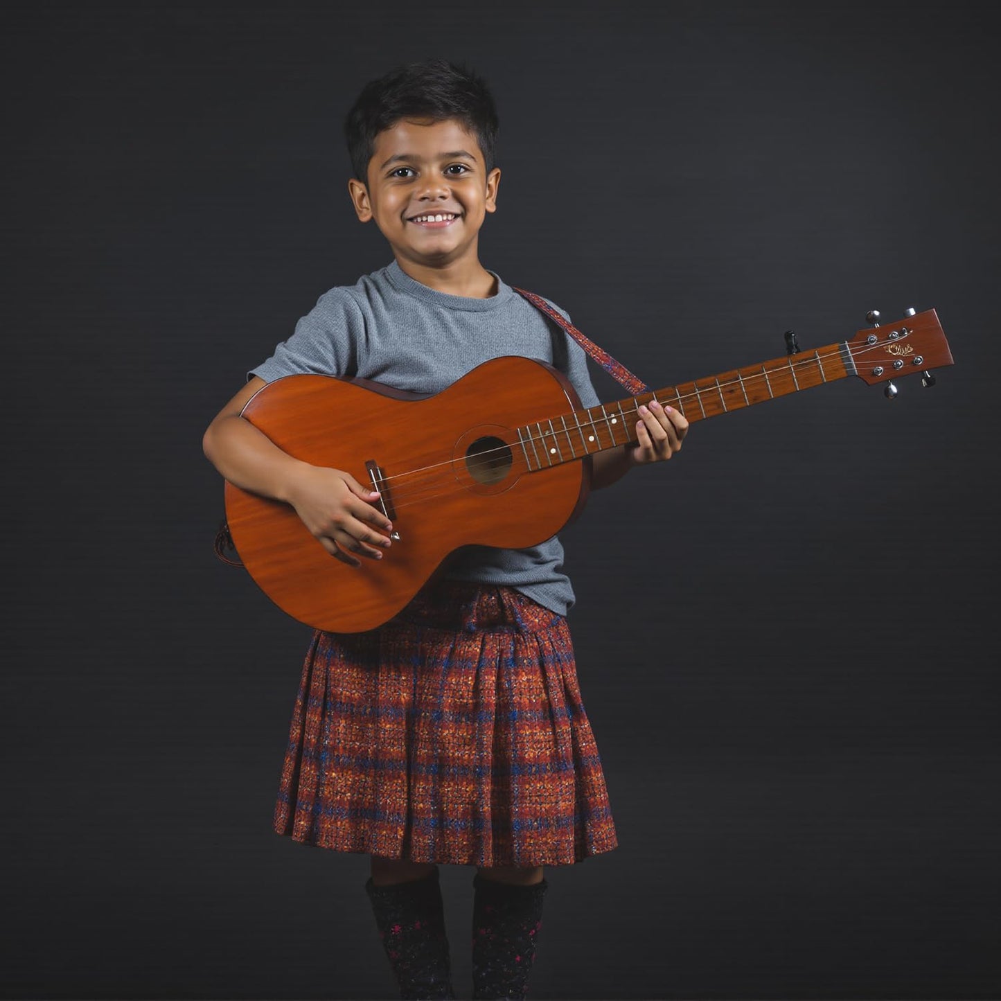 Kate Seamless Paper Backdrop Black Seamless Backdrop Paper Rolls (53''x32.8' Jet)