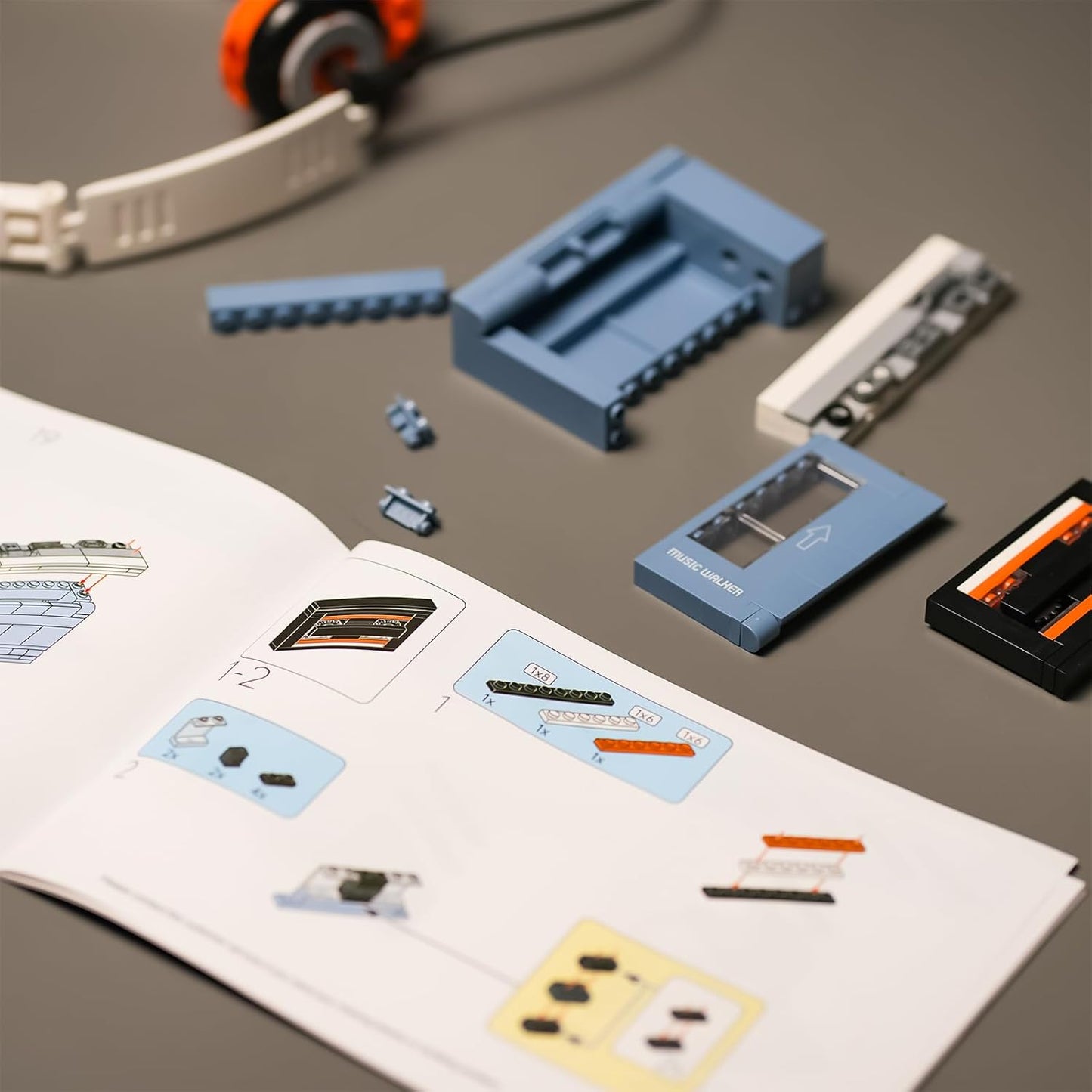 Creator Music Player Building Set Compatible with Lego for Adults,Christmas Toys for Boys and Girls 8-14 Years,Retro Model Building Kit