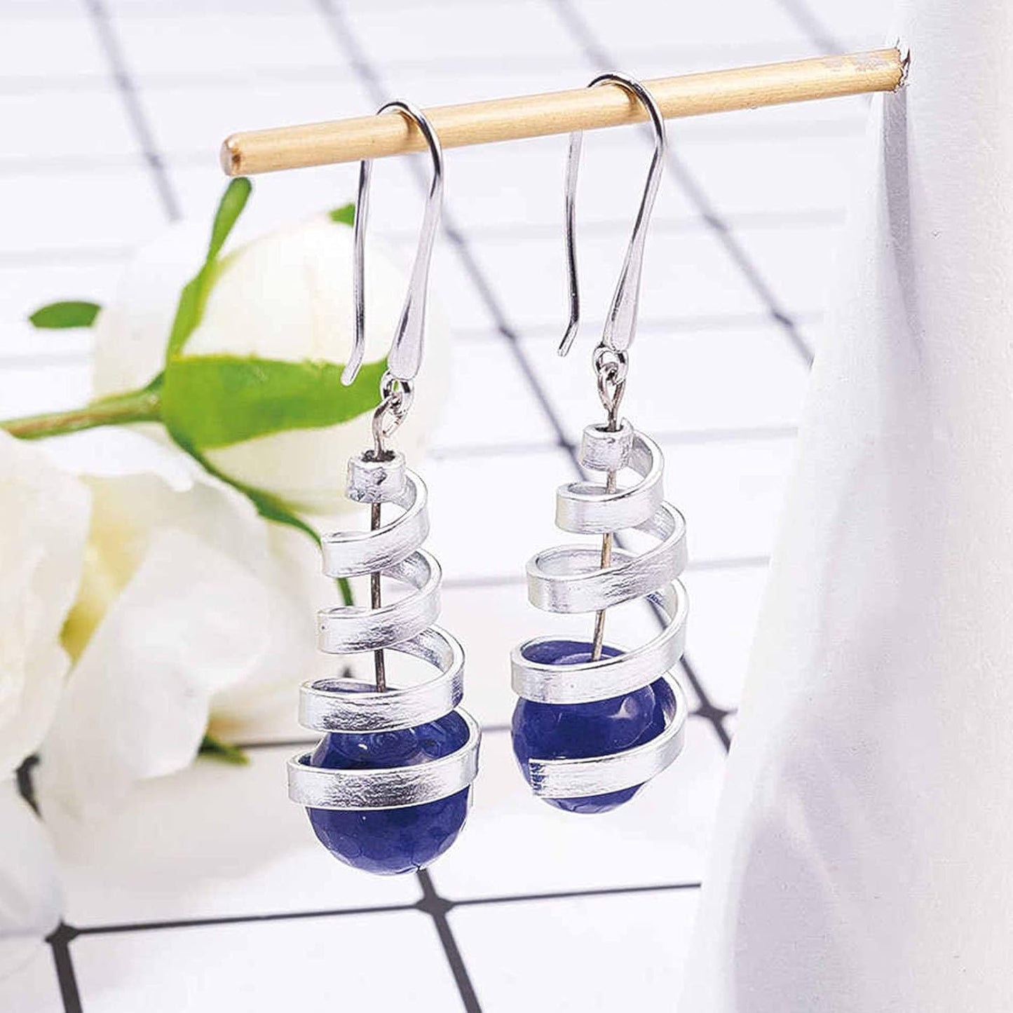 Cinvo 3 Rolls Flat Craft Wire Jewelry Wire Flexible Aluminum Wire Tarnish Resistant for Bezel Sculpting DIY Jewelry Craft Making (1mm Thickness, 3mm Width, Silver, Gold and Rose Gold)