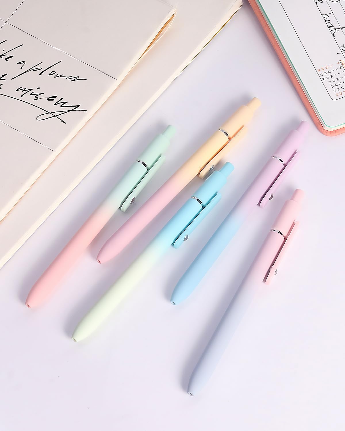 FIOVER Gel Pens, 5pcs Black Ink Medium Point 0.7mm Smooth Writing Pens with Comfort Grip, Aesthetic Ballpoint for Journaling School Office Supplies, Gifts for Women Men(5PCS Gradient Black Ink)