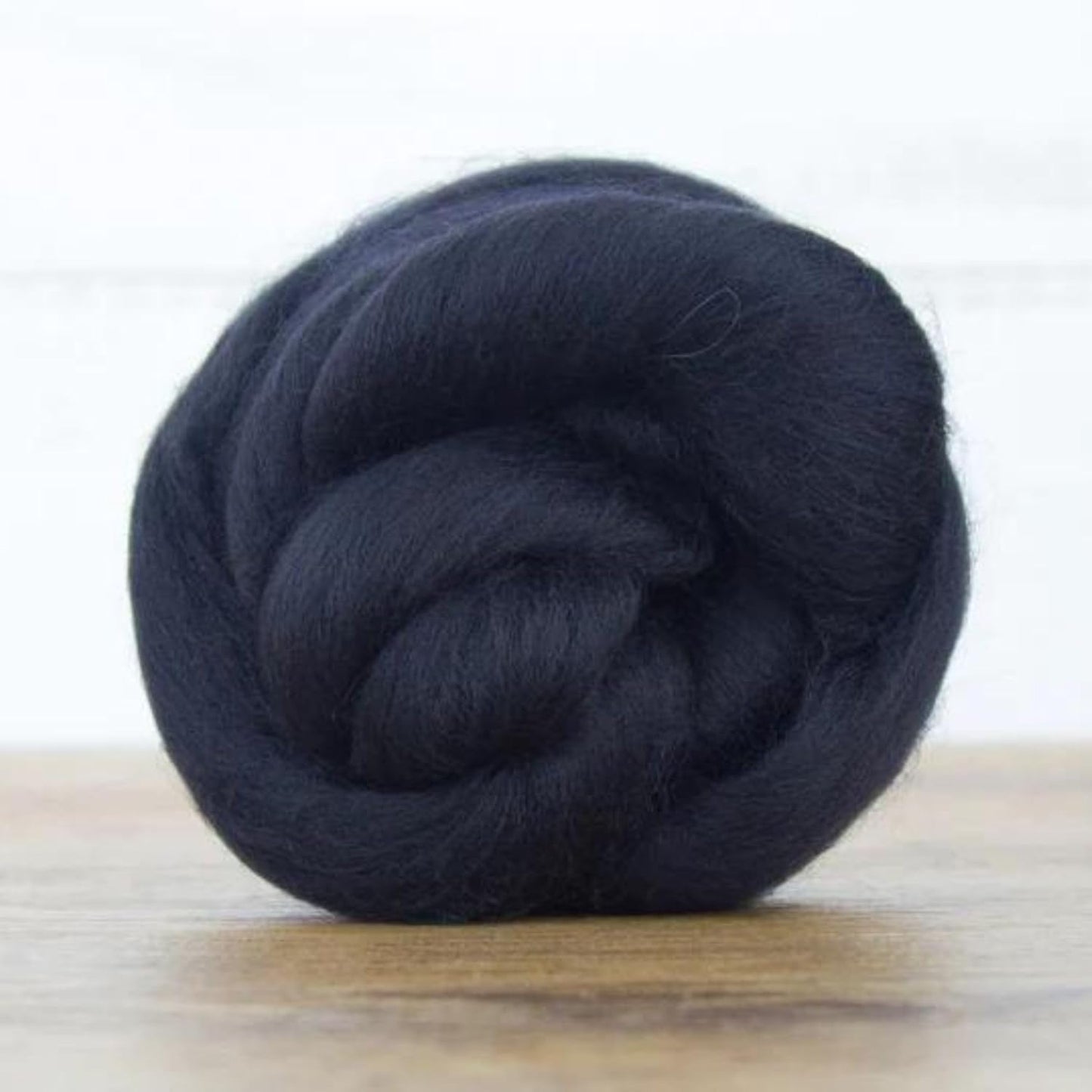 Revolution Fibers Merino Wool Combed Top | 1 lb Premium Wool Roving | 22 Micron, Best Merino Wool for Spinning, Tapestry, Needle Felting, Big Yarn Roving and Wall Hangings (Charcoal Black)
