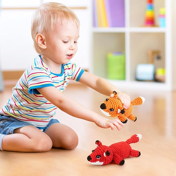 Fortuning's JDS Crochet Kit for Beginners - 2 PCS Fox Crochet Kits with Step-by-Step Video Tutorials, Beginner Crochet Kit for Adults, Crochet Animal Kit for Kids, Crochet Fox Set (Orange & Red)