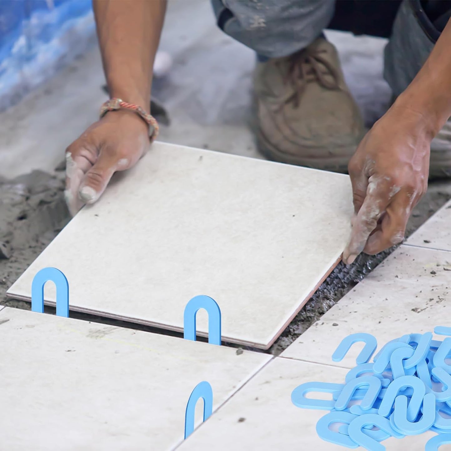 Horseshoe Shim Tile Spacers 1/16 Inch Tile Spacers U Shape Plastic Shims for Tile Leveler Spacers (1/16 Yellow 1000 pieces)