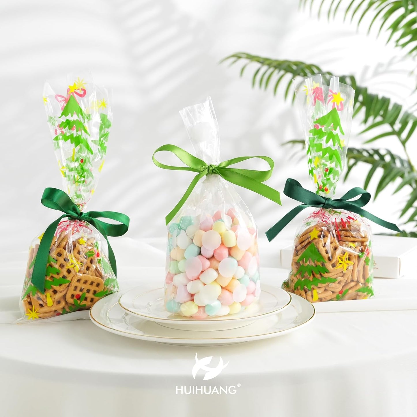 HUIHUANG Hunter Green Satin Ribbon 1/2 inch X 50 Yards Continuous, Dark Green Double-Faced Satin Ribbon for Gift Wrapping, Bows, DIY Crafts, Flower Bouquet, Wedding Decor, Christmas