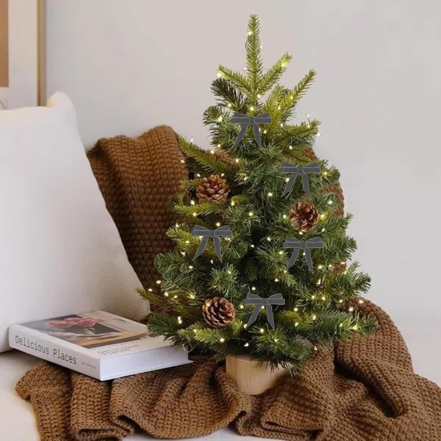 15 Yards Velvet Ribbon 3/8 Inch Single Face Grey Velvet Ribbon Spool Prefect for Holiday Wedding, Ribbons for Gift Wrapping, Christmas Tree Ornaments Wreath Hair Bows, Ribbons for Crafts