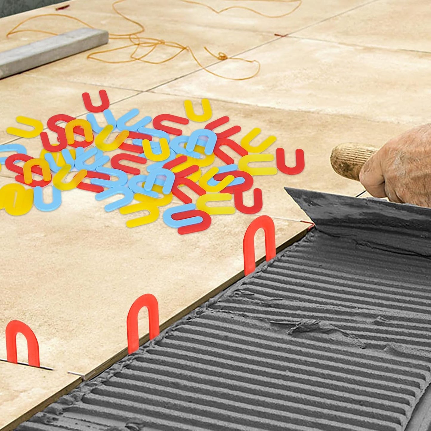 Horseshoe Shim Tile Spacers 1/8 Inch Tile Spacers U Shape Plastic Shims for Tile Leveler Spacers (1/8 Red 1000 pieces)