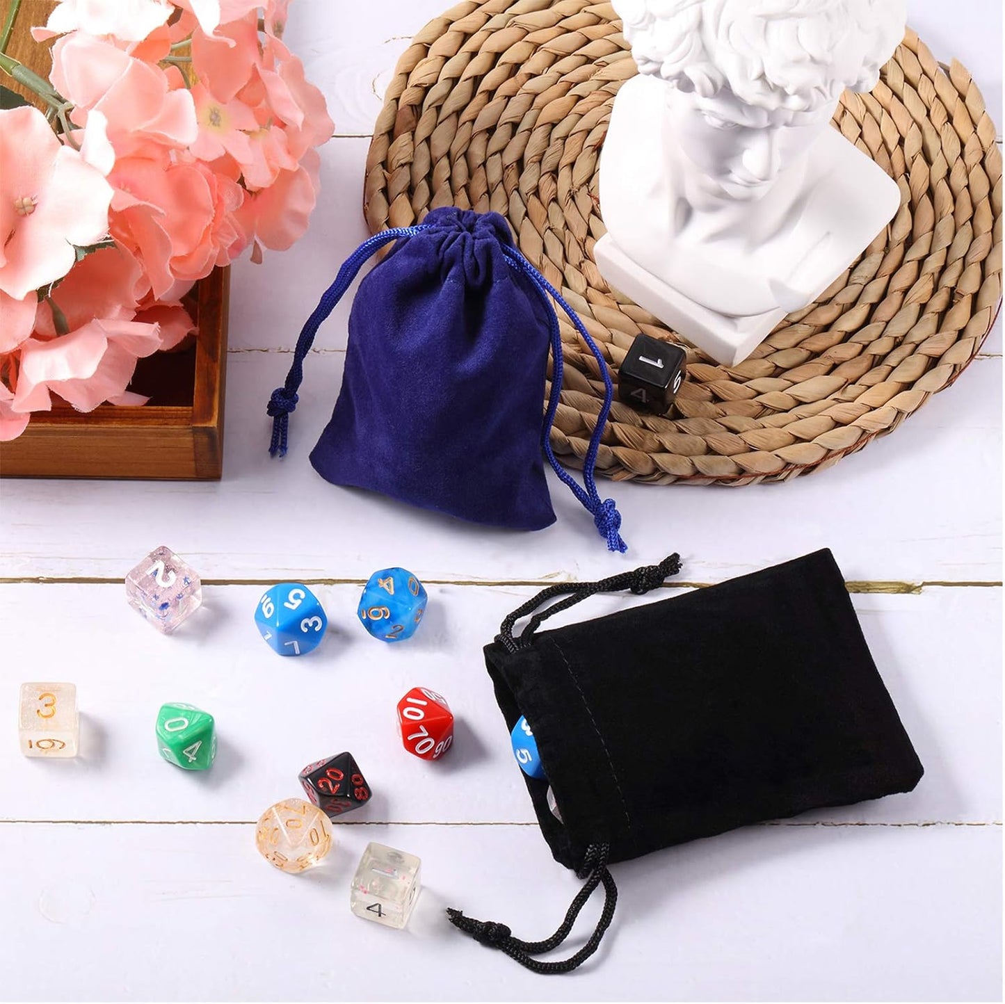 Shappy 16 Pieces Mini Dice Bags Velvet Drawstring Bag 4.1 x 3.3 Inch Drawstring Pouches Velour Christmas Storage Pouches for Dice, Jewelry, 8 Colors