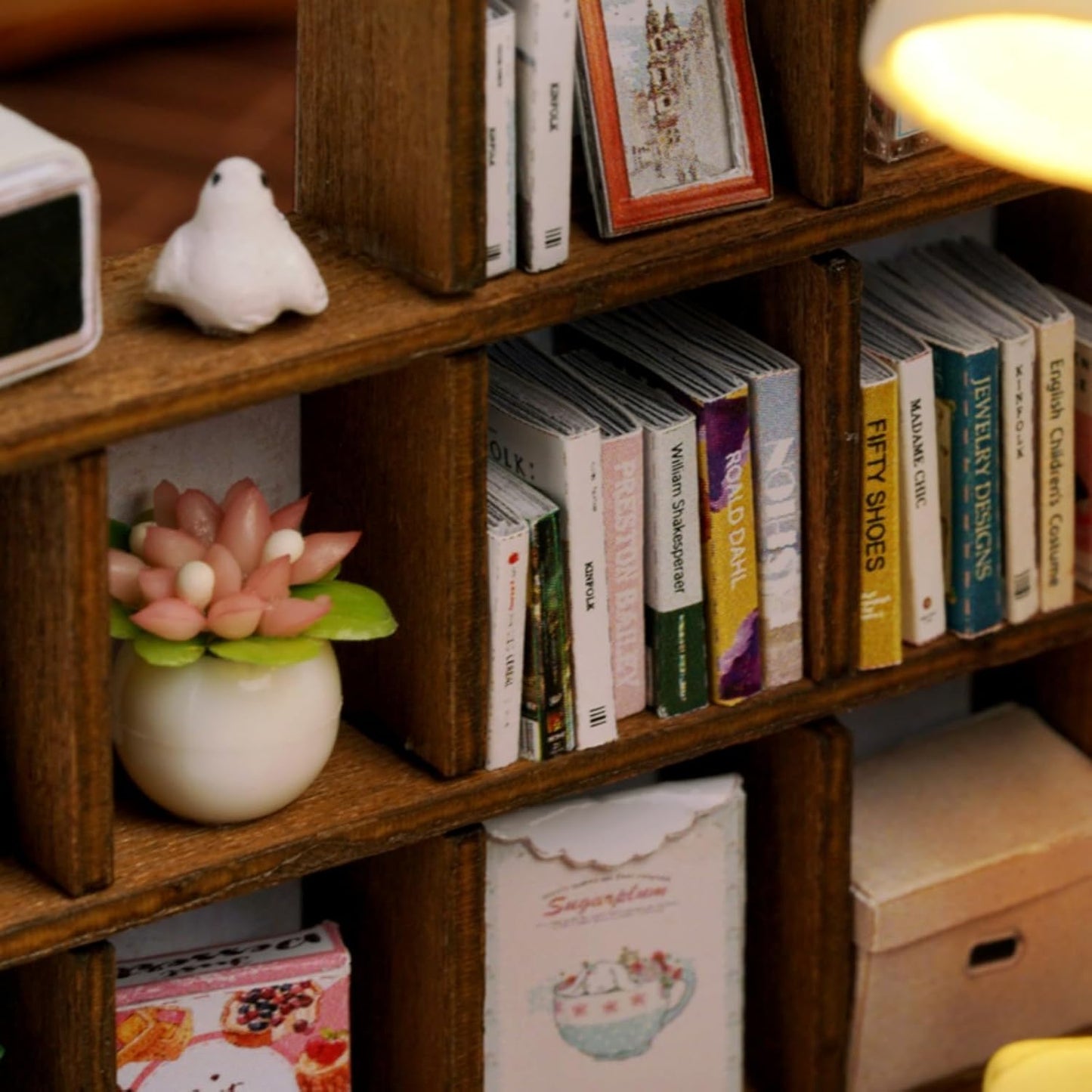 DIY Miniature House Kit, Mini House Building Kit with LED & Dust Cover, DIY Wooden Dollhouse Miniature Kit for Adults Teen, Wooden Crafts Lovely Dollhouse Kit, Leisurely Moment