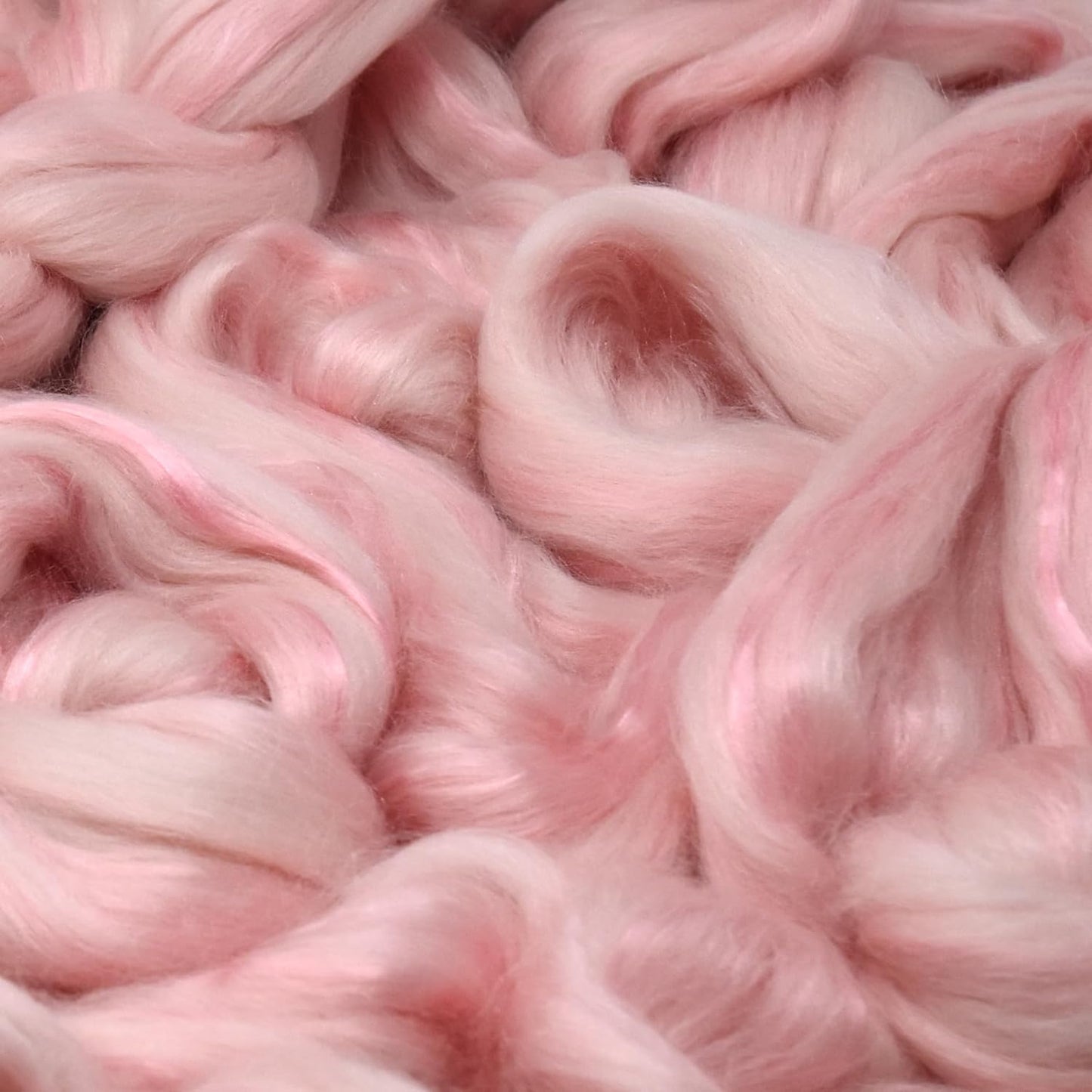 Merino Silk Luxe Tonal Designer Blend. Superfine Merino, Mulberry Silk, Tussah Silk. Top Roving for Spinning or Felting. Fleur de Rose 4oz