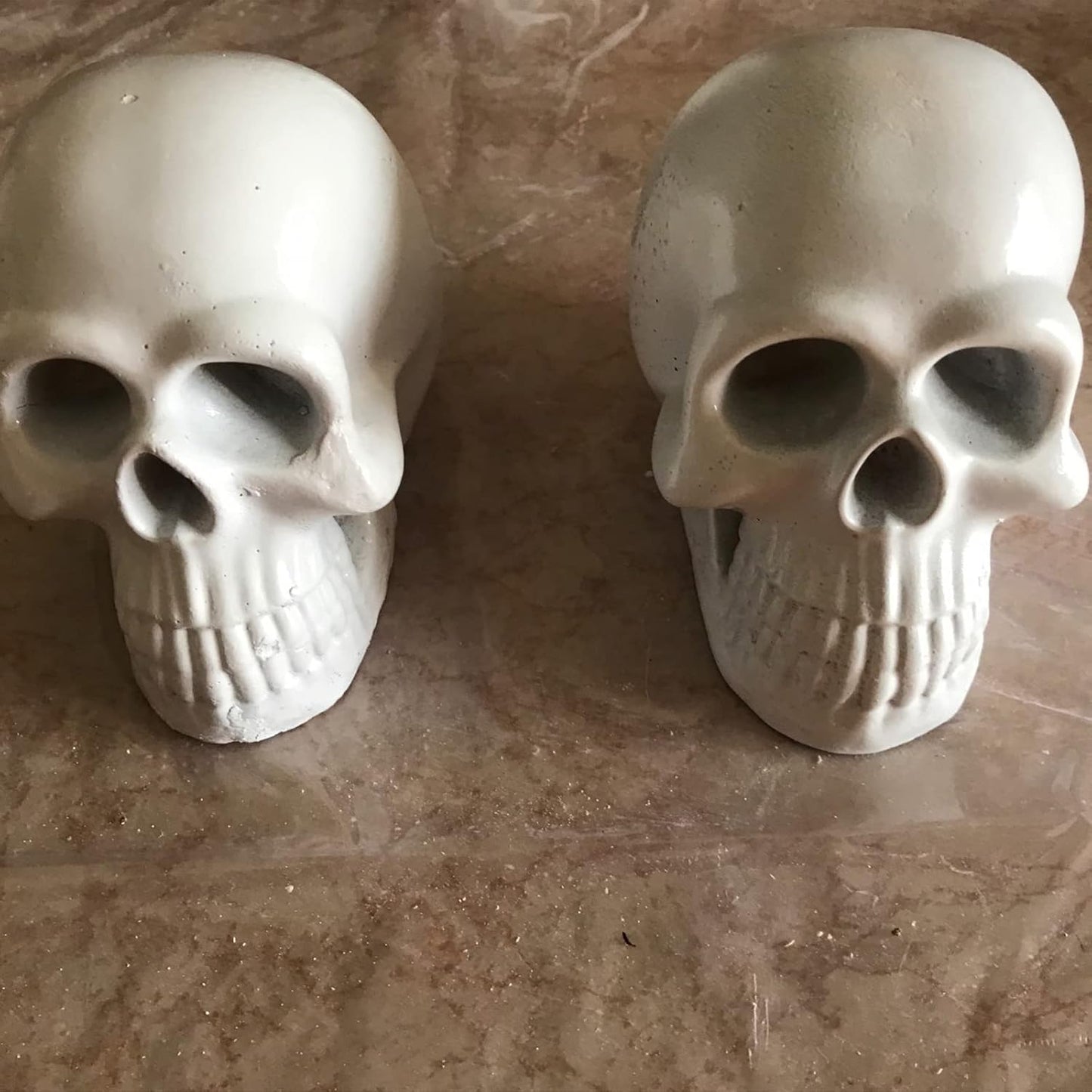 3D Skull Candle Silicone Molds Set, Skull Mold and 6 Holes Mini Candle Mold, The First Choice As Gift for Halloween Plaster Decoration Clay Soap Making Cake Fondant Mould Festival Gifts