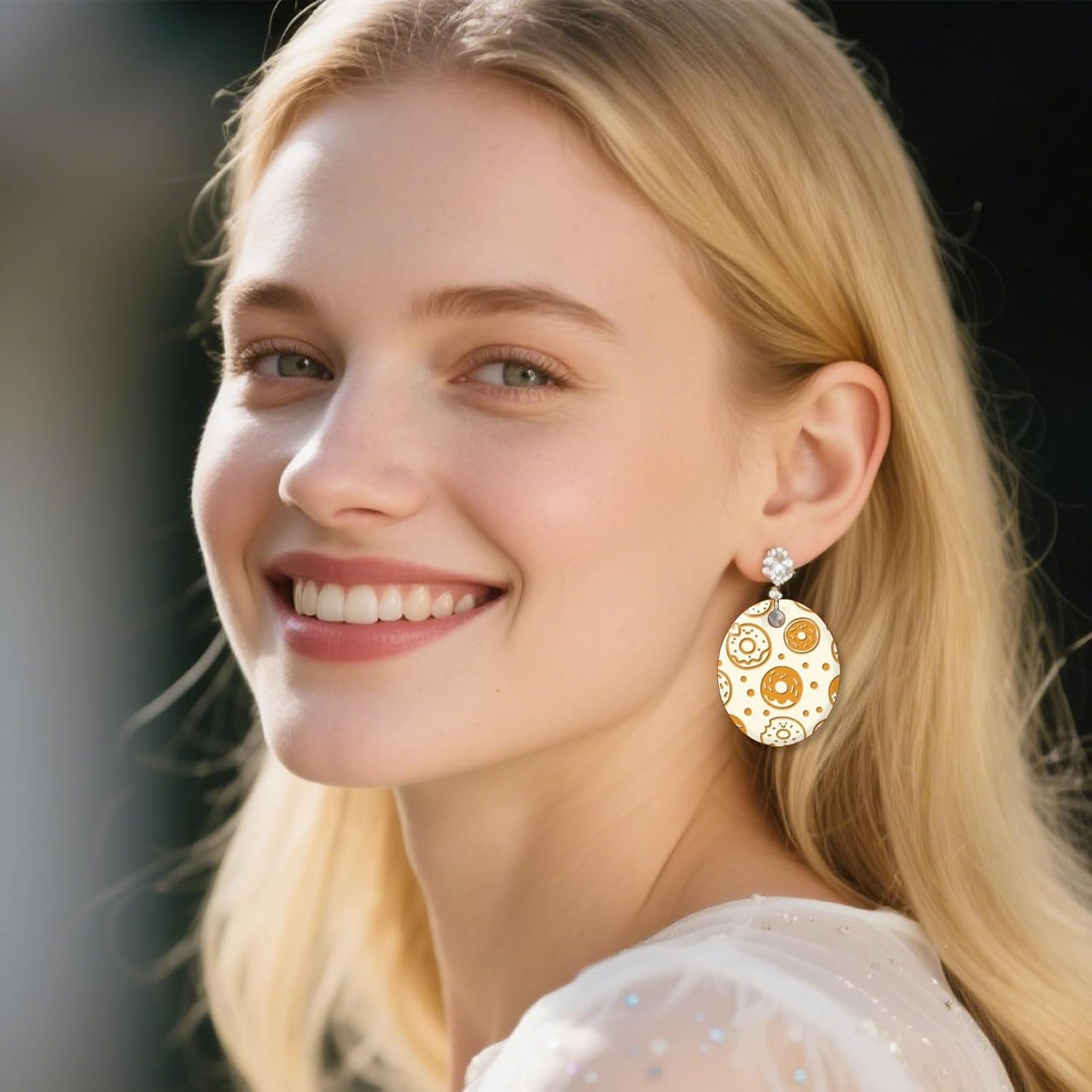 CHGCRAFT Donuts Pattern Polymer Clay Texture Sheet Polka Dots Pattern Silicone Texture Mat for Polymer Clay Making Earrings Jewelry DIY Crafts 5.5 × 5.5 Inch