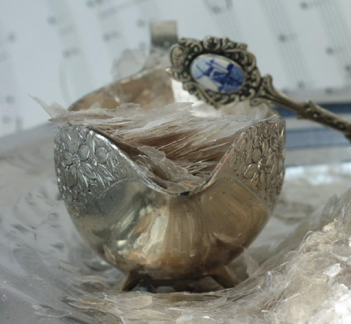 Clear - Pearl - Natural Mica Flakes - 311-4330 (1/4 oz Bag)