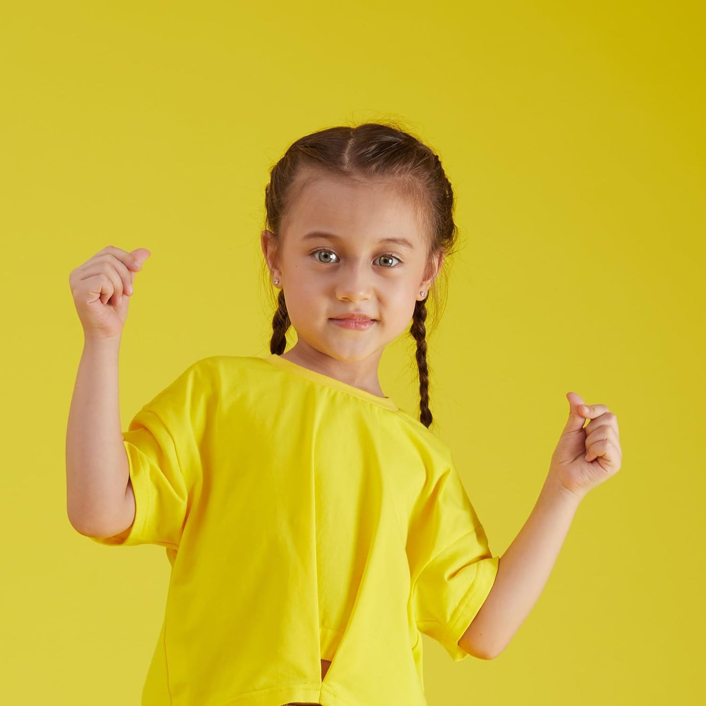 Seamless Photography Background Paper Roll, Blue Photo Paper Backdrop for Photography, Video and Streaming (Forsythia Yellow, 82" x16')