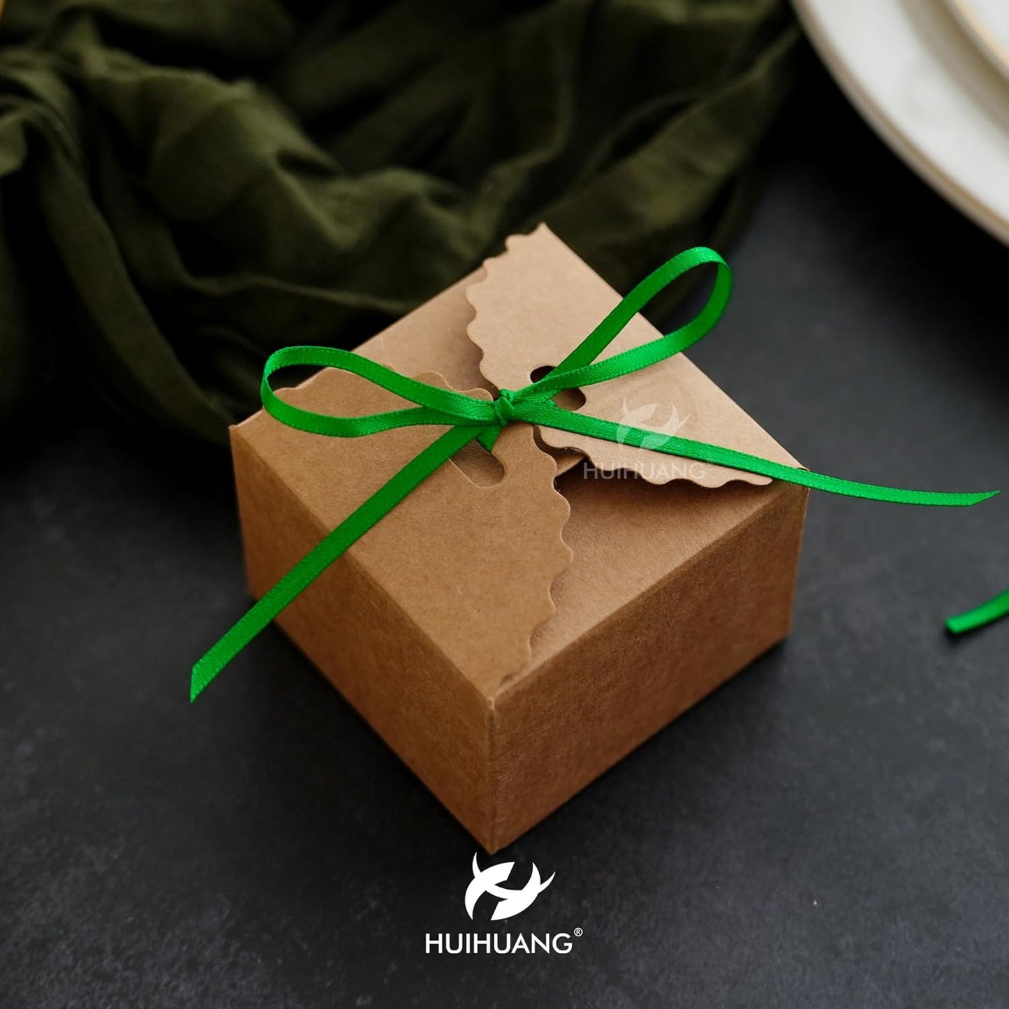 HUIHUANG Thin Green Satin Ribbon - 1/8 inch x 100 Yards Roll for Crafts, Gift Tags, Party Decoration Cards (Emerald)