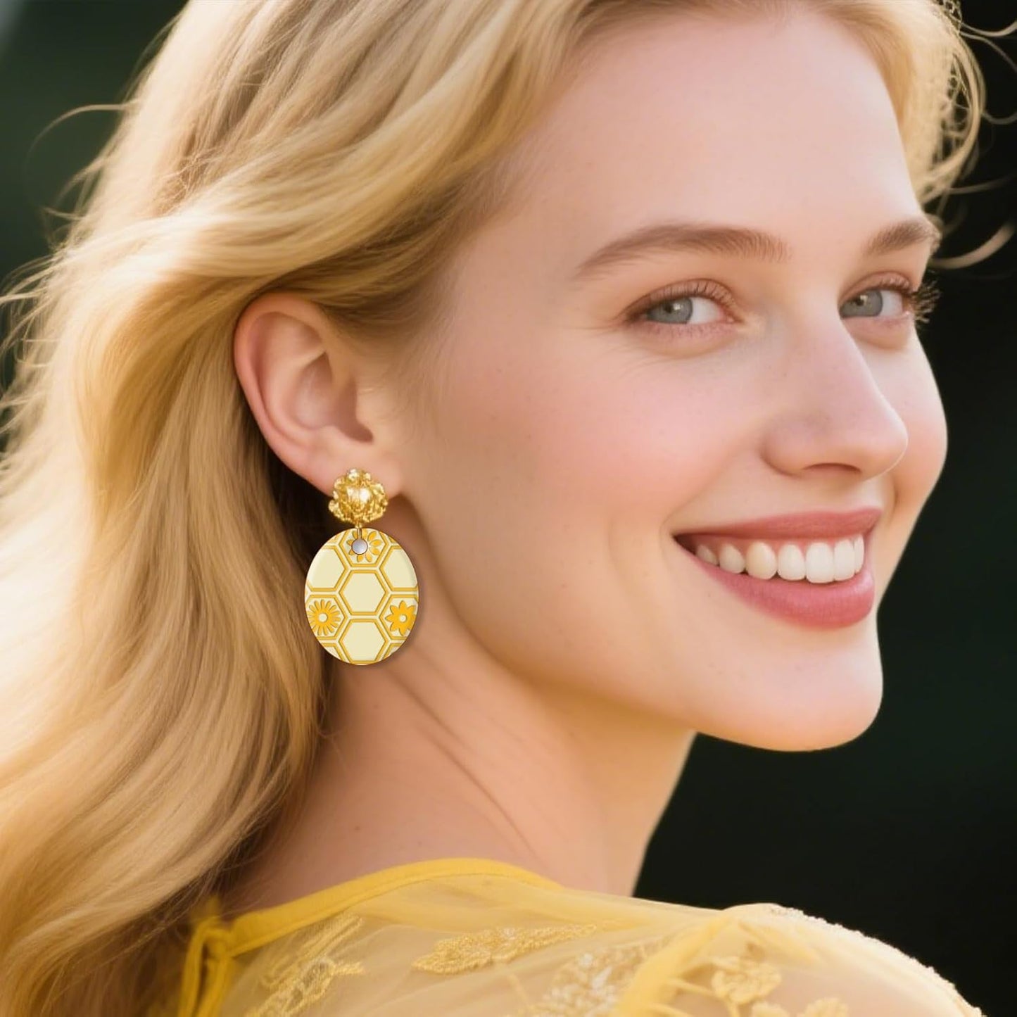 CHGCRAFT Honeycomb Pattern Polymer Clay Texture Sheet Flowers and Hexagonal Silicone Texture Mat for Polymer Clay Making Earrings Jewelry DIY Crafts 5.5 × 5.5 Inch