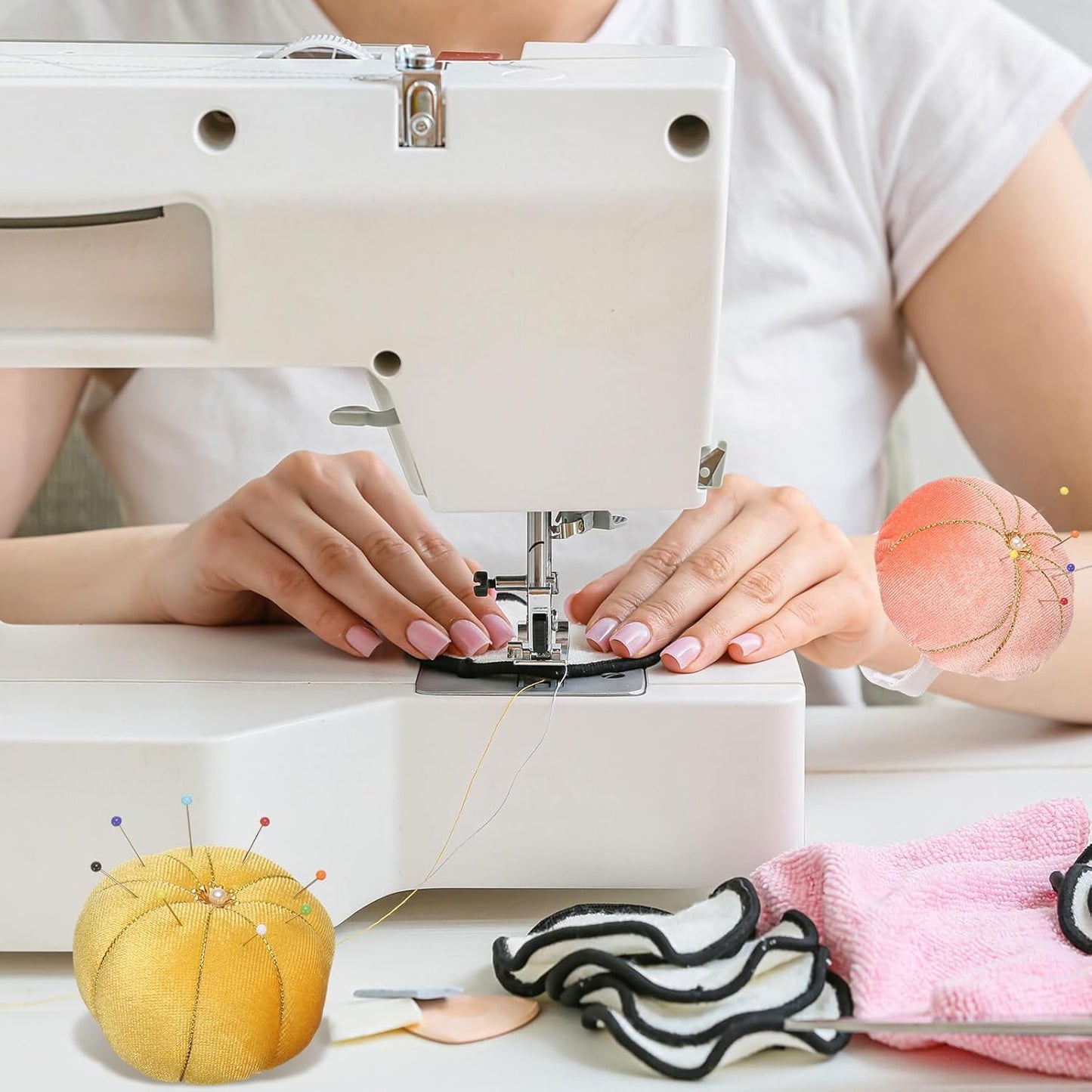 HARFINGTON Wrist Pin Cushion Wristband Sewing Pincushion Polyester Pin Holder Wearable Pumpkin Shaped Needles Wristband for Sewing Quilting Needlework DIY Crafts, Orange