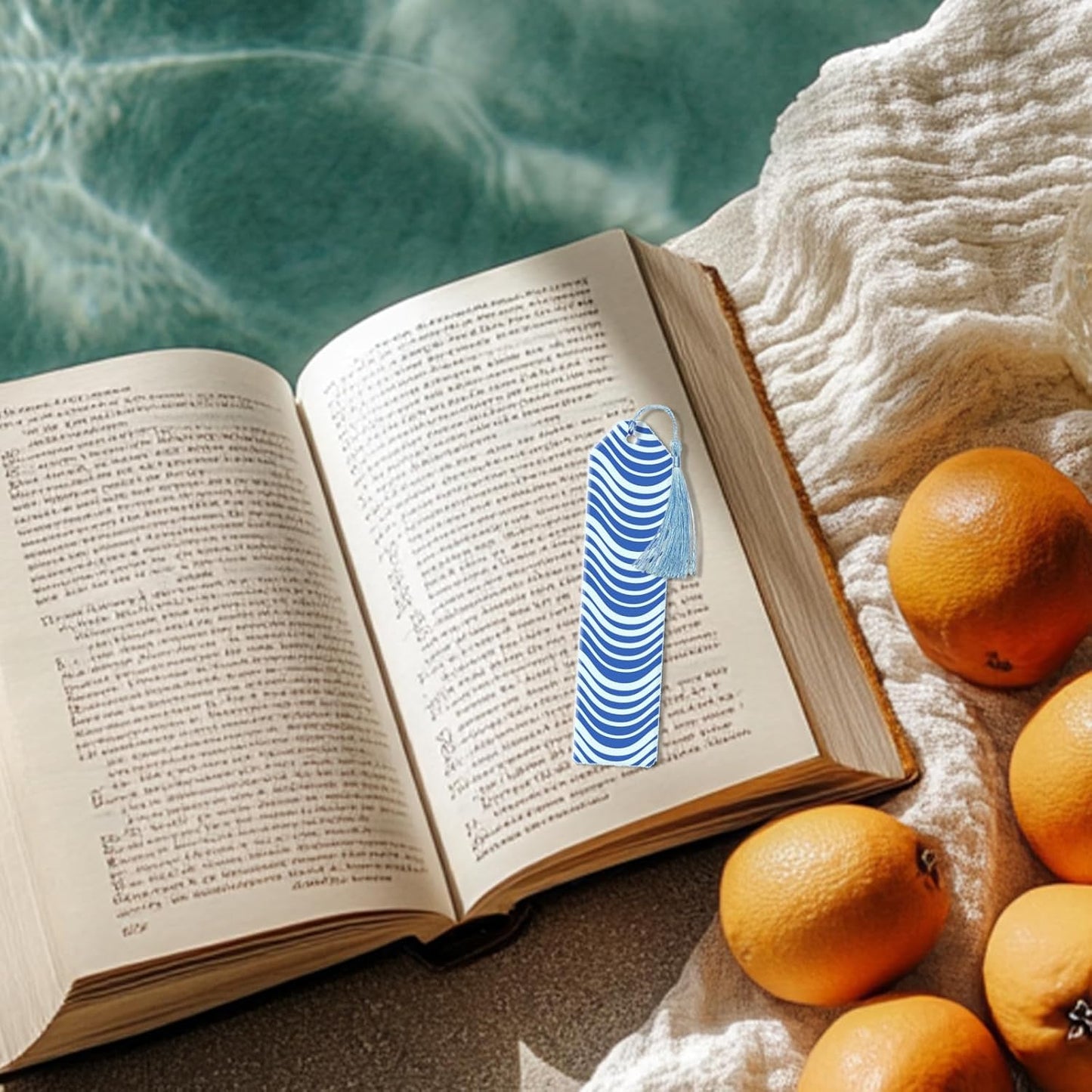 CHGCRAFT Wavy Lines Pattern Polymer Clay Texture Sheet Modern Gradient Art Lines Silicone Texture Mat for Polymer Clay Making Earrings Jewelry DIY Crafts 5.5 × 5.5 Inch