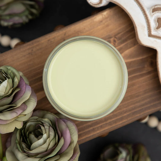 Dixie Belle Paint Company Chalk Finish Furniture Paint - Farmhouse Green (1 Gallon - 128oz) - Matte Spring Green Chic Chalk Mineral DIY Furniture Paint