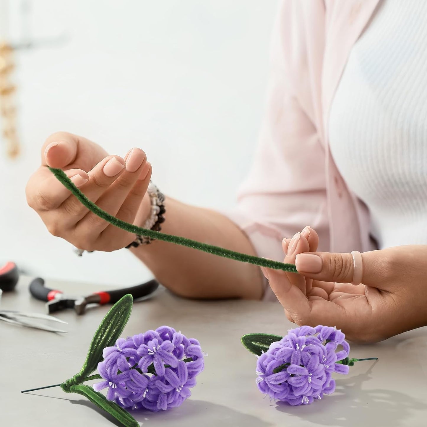 700 Pcs Halloween Fall Pipe Cleaners Craft Bulk Pastel Chenille Stems Flower DIY Gradient Colored Fluffy for School Classroom Thanksgiving Christmas Party Supplies(Purple,Green)