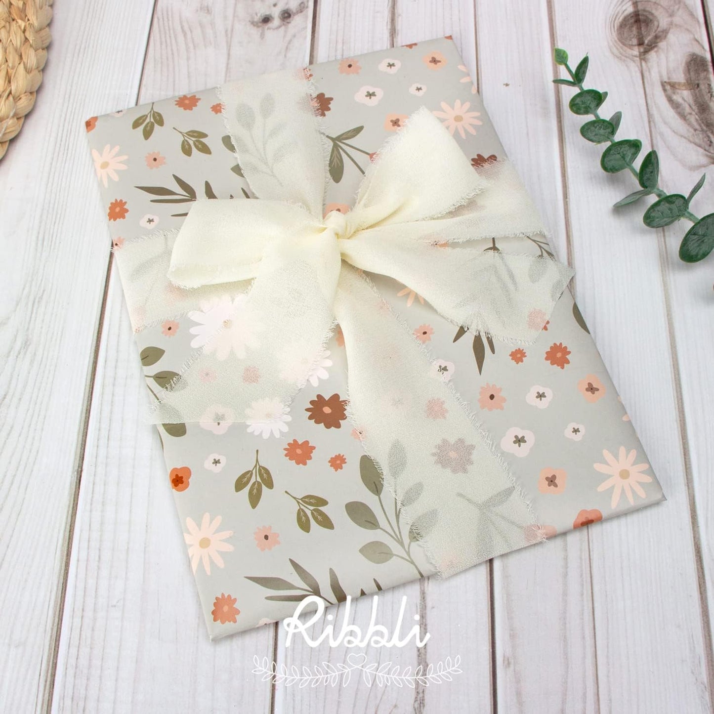 Ribbli Ivory Chiffon Ribbon 1-1/2 inch x 30 Yard Handmade Fringe Chiffon Ivory Silk Ribbon,Cream Ribbon for Wedding Invitations, Bridal Bouquets Wrapping, Flower Arrangement Decoration