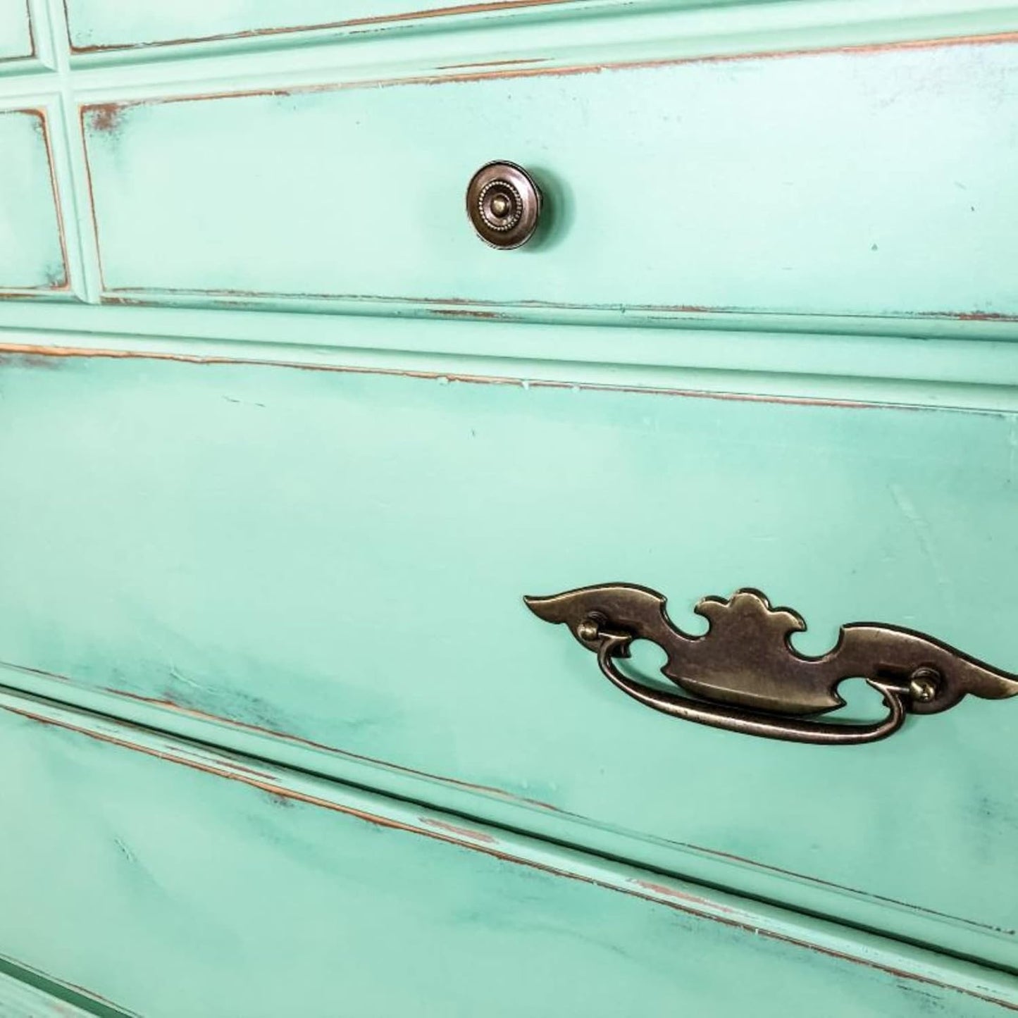 Dixie Belle Paint Company Chalk Finish Furniture Paint - Mint Julep (8oz) - Matte Mint Green Chic Chalk Mineral DIY Furniture Paint