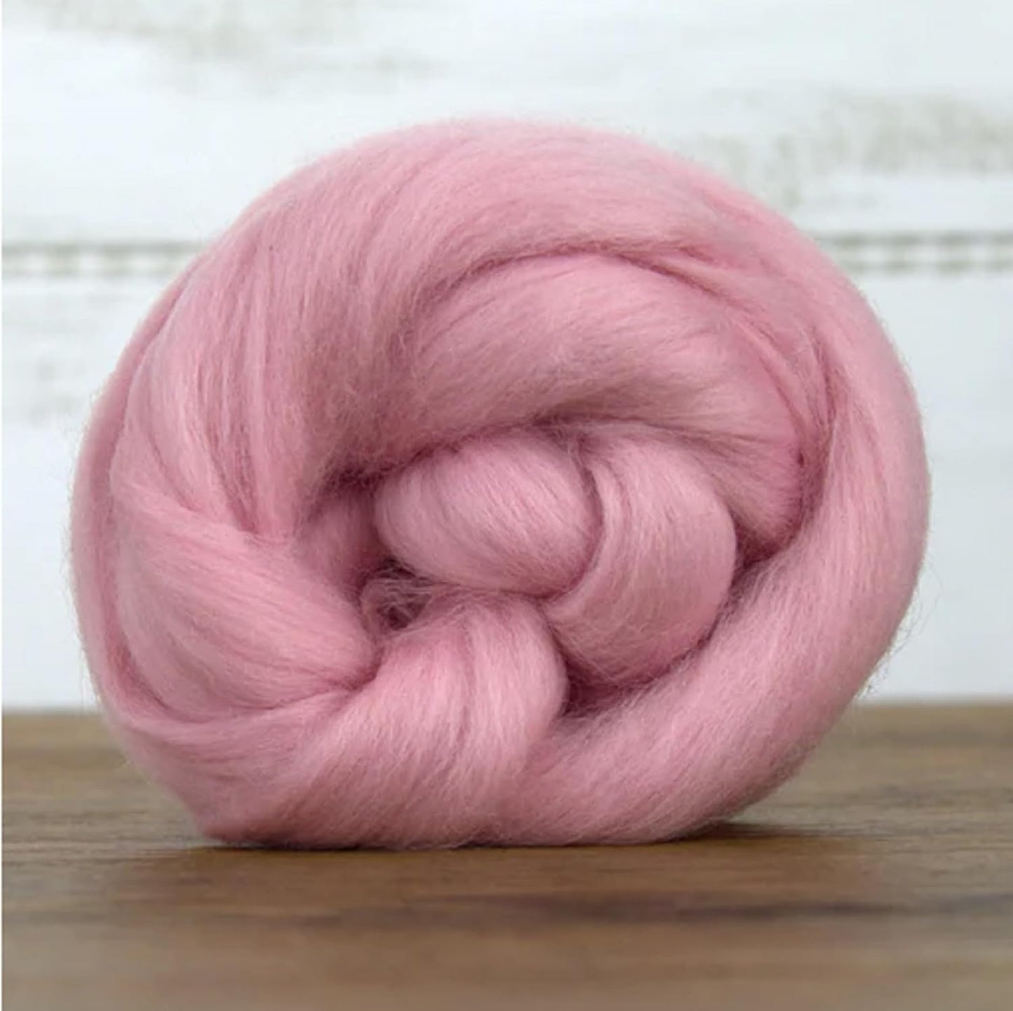 Revolution Fibers Merino Wool Combed Top | 1 lb Premium Wool Roving | 22 Micron, Best Merino Wool for Spinning, Tapestry, Needle Felting, Big Yarn Roving and Wall Hangings (Candy Floss Pink)