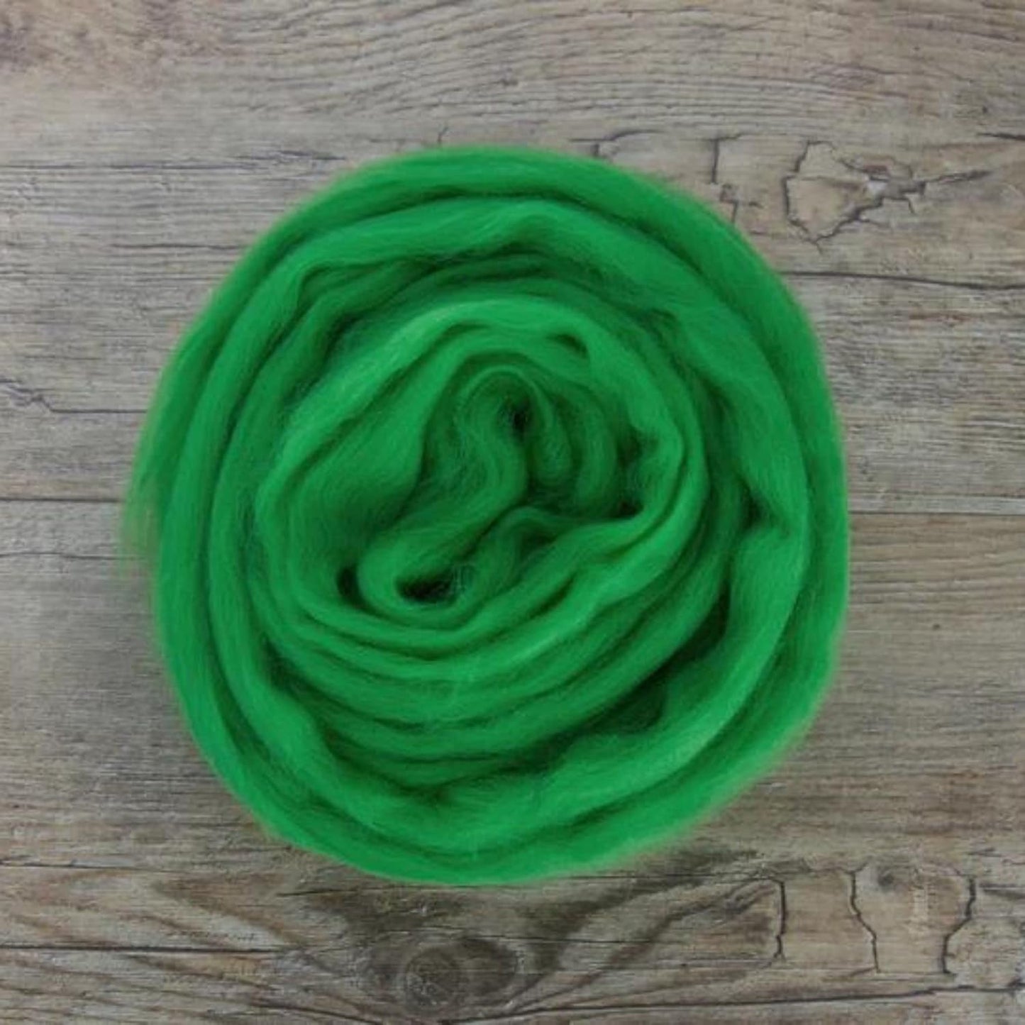 Revolution Fibers Merino Wool Combed Top | 1 lb Premium Wool Roving | 22 Micron, Best Merino Wool for Spinning, Tapestry, Needle Felting, Big Yarn Roving and Wall Hangings (Lawn Green)