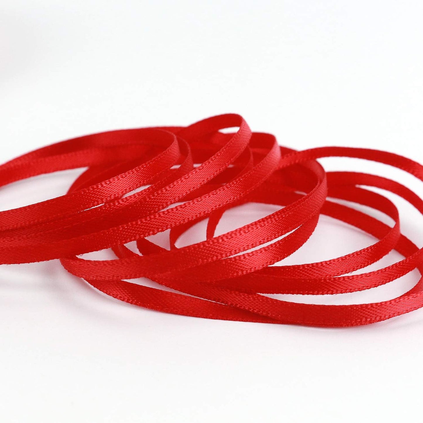 HUIHUANG Solid Color Satin Ribbon 1/8 inch x 100 Yards Roll Ribbon Thin Red Satin Double Face Crafts Ribbon for Crafts Sewing Christmas Gift Wrapping DIY Bows (Red)