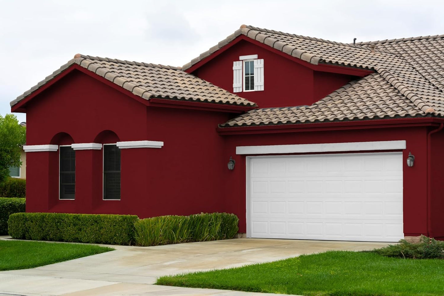 EVOLVE Paint & Primer: Environment-friendly, Low Sheen with One-coat Coverage for Interior & Exterior surfaces (Burgundy, 5-Gallon)