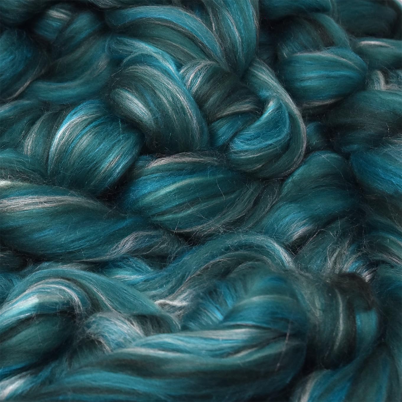 Merino Silk Luxe Tonal Designer Blend. Superfine Merino, Mulberry Silk, Tussah Silk. Top Roving for Spinning or Felting. Meadow Mist 4oz