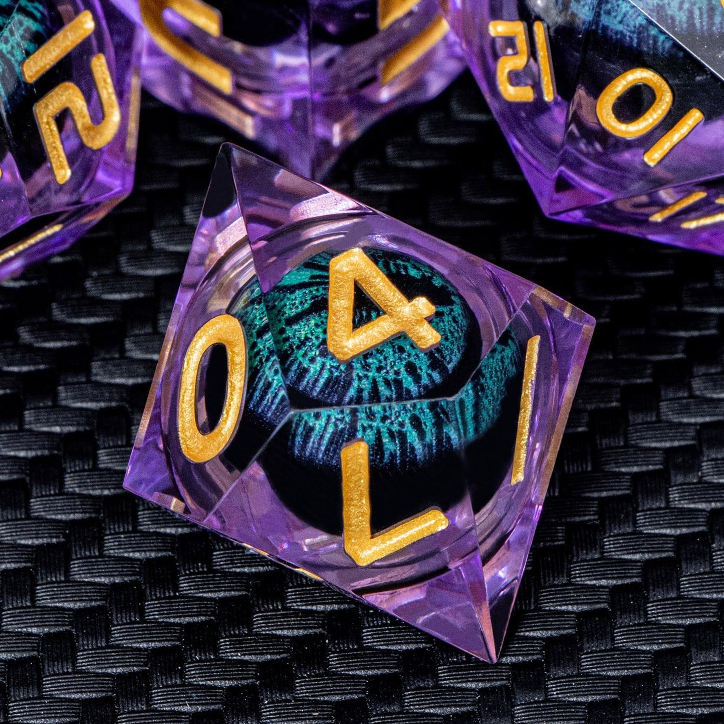 ARUOHHA Dragon Eye DND Dice, Purple Green Resin Sharp Edged Dice Set RPG Role Playing Game, Liquid Core Polyhedral D and D Dice Set D20 D12 D10 D8 D6 D4