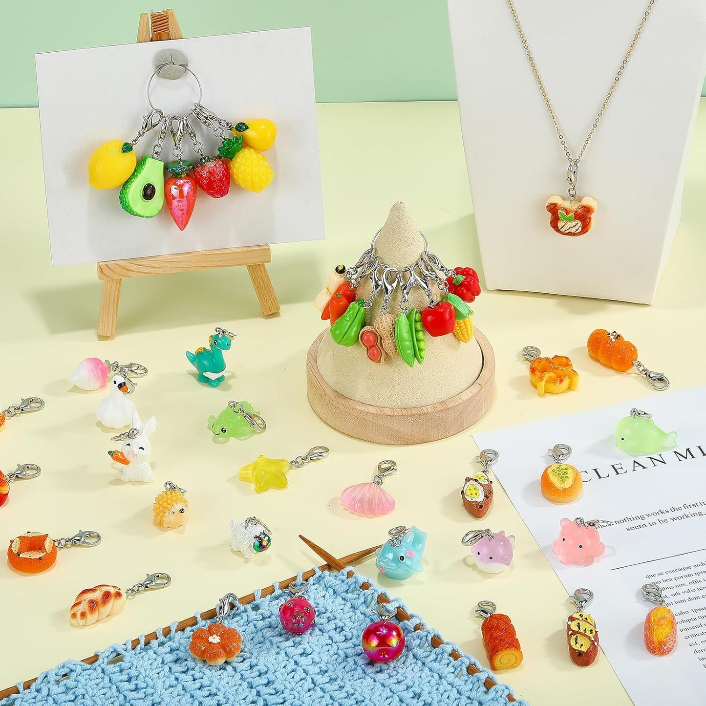 BEEFLYING 16Pcs Marine Animal Stitch Marker Charms for Crocheting and Knitting, Resin Crochet Knit Stitch Marker Pendant with Lobster Clasp for Knitting Crocheting Sewing Accessories