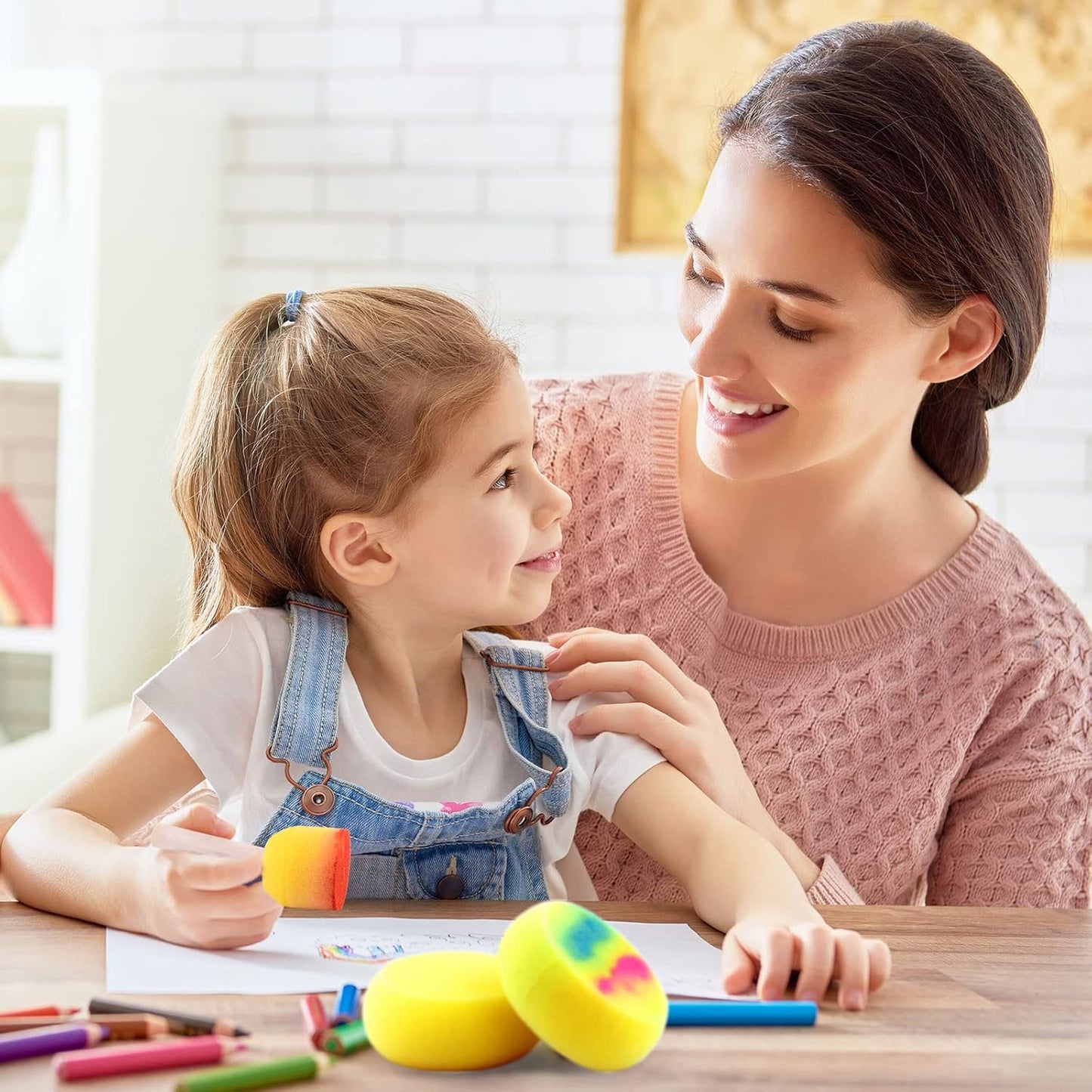 Hapeper 28 Pieces Round Sponge Brush, Artist Painting Foam Sponge for Watercolor, Crafts, Face Painting